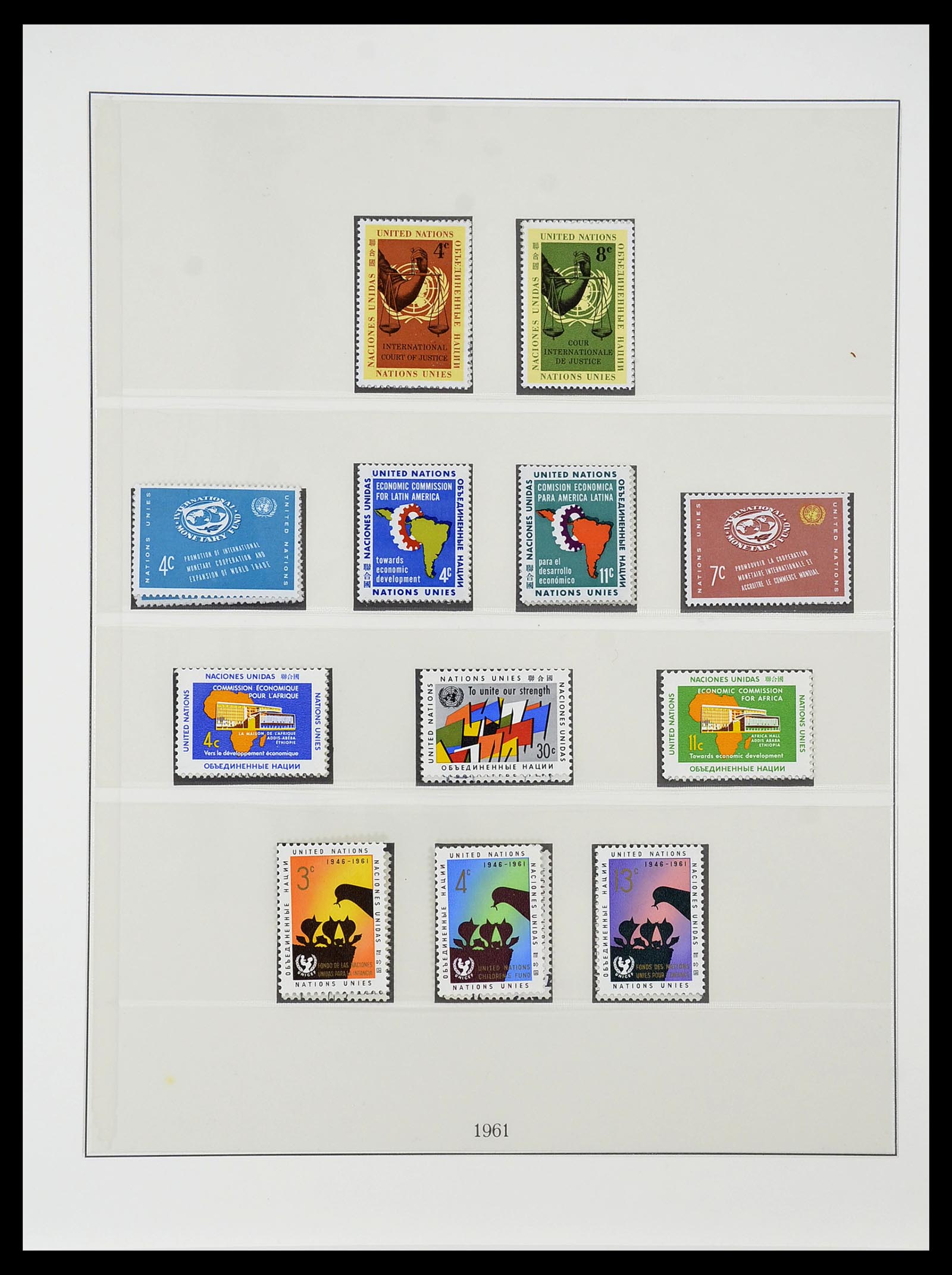 34515 022 - Postzegelverzameling 34515 Verenigde Naties 1951-2005.