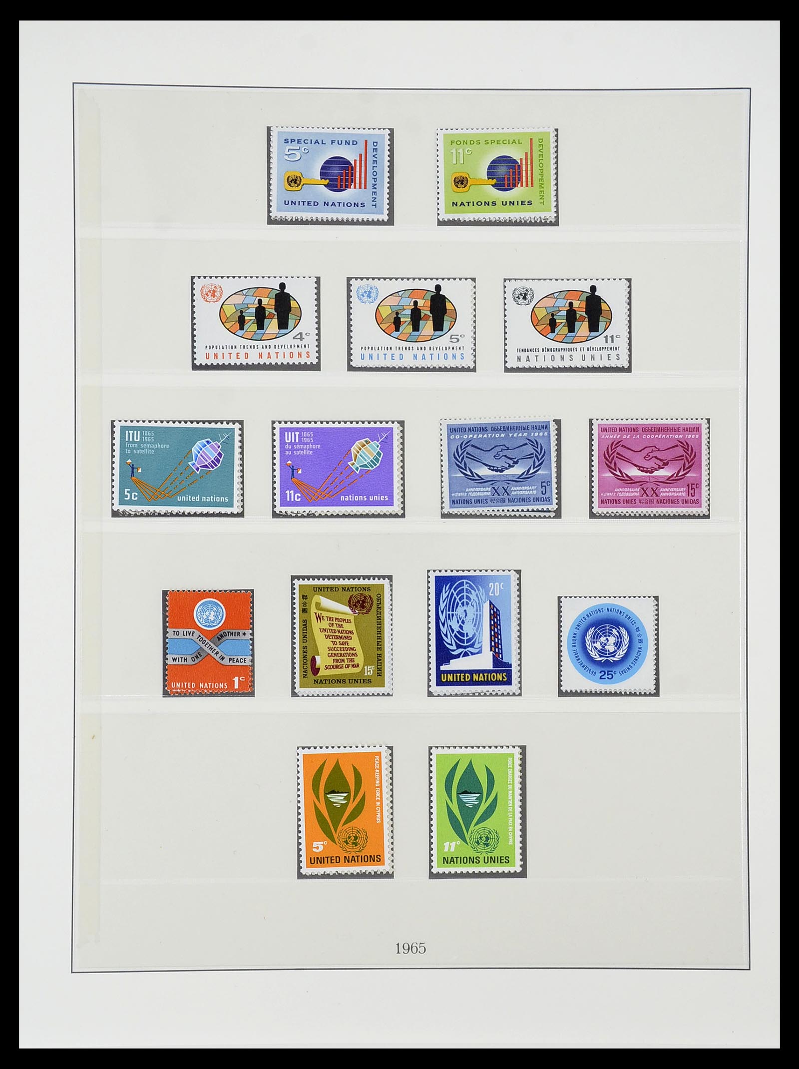 34515 032 - Postzegelverzameling 34515 Verenigde Naties 1951-2005.