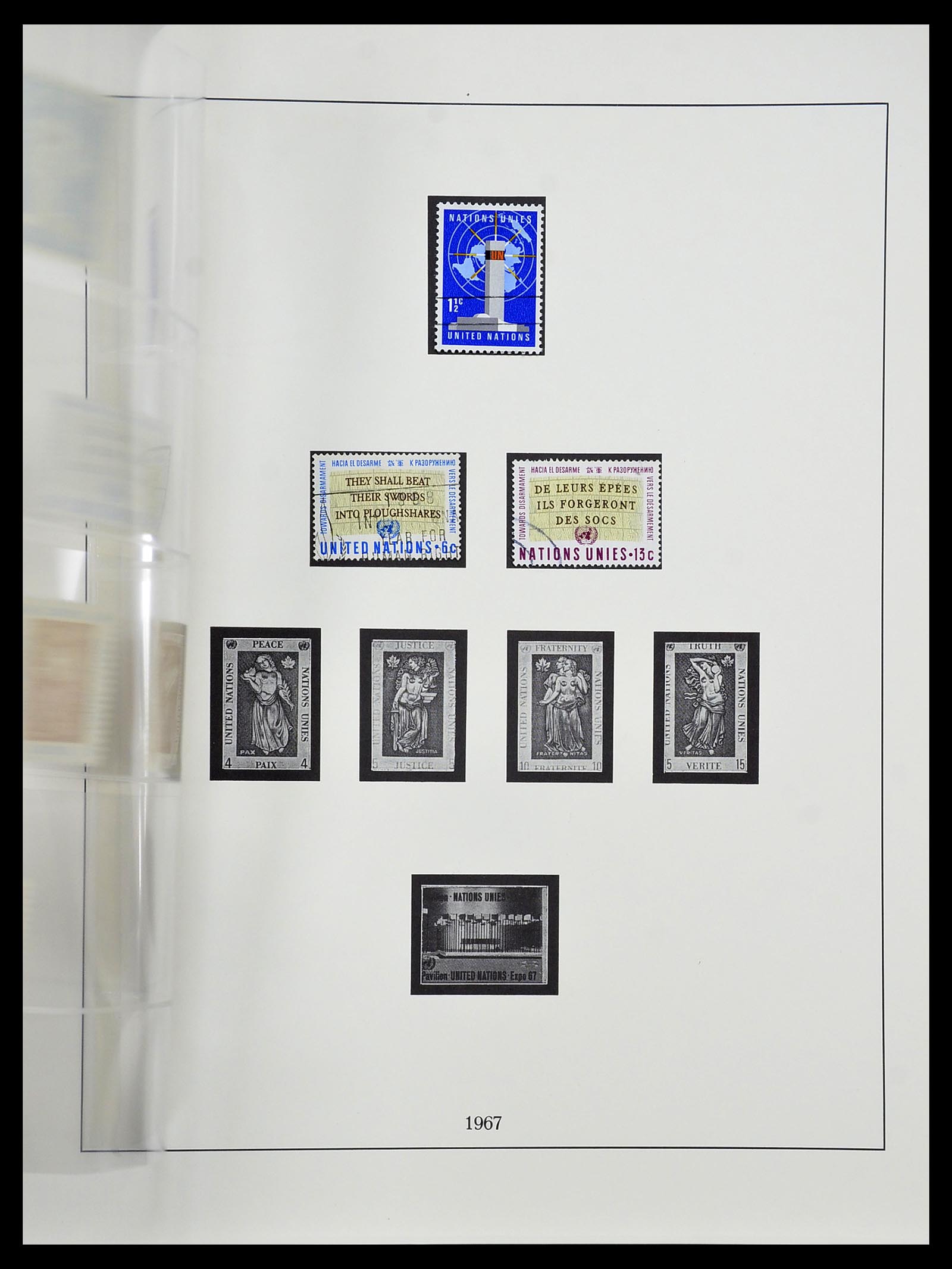 34515 041 - Postzegelverzameling 34515 Verenigde Naties 1951-2005.