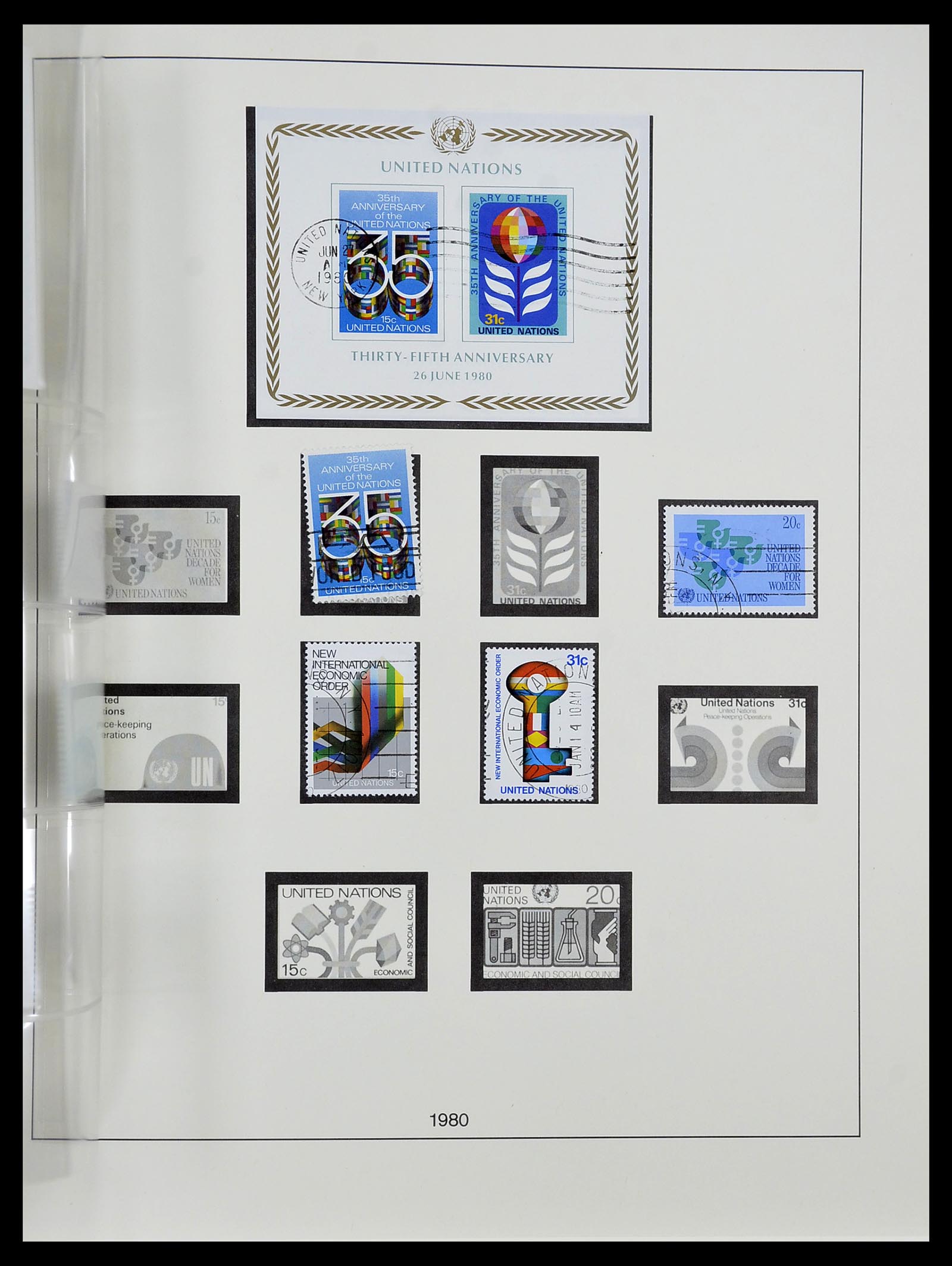 34515 072 - Postzegelverzameling 34515 Verenigde Naties 1951-2005.