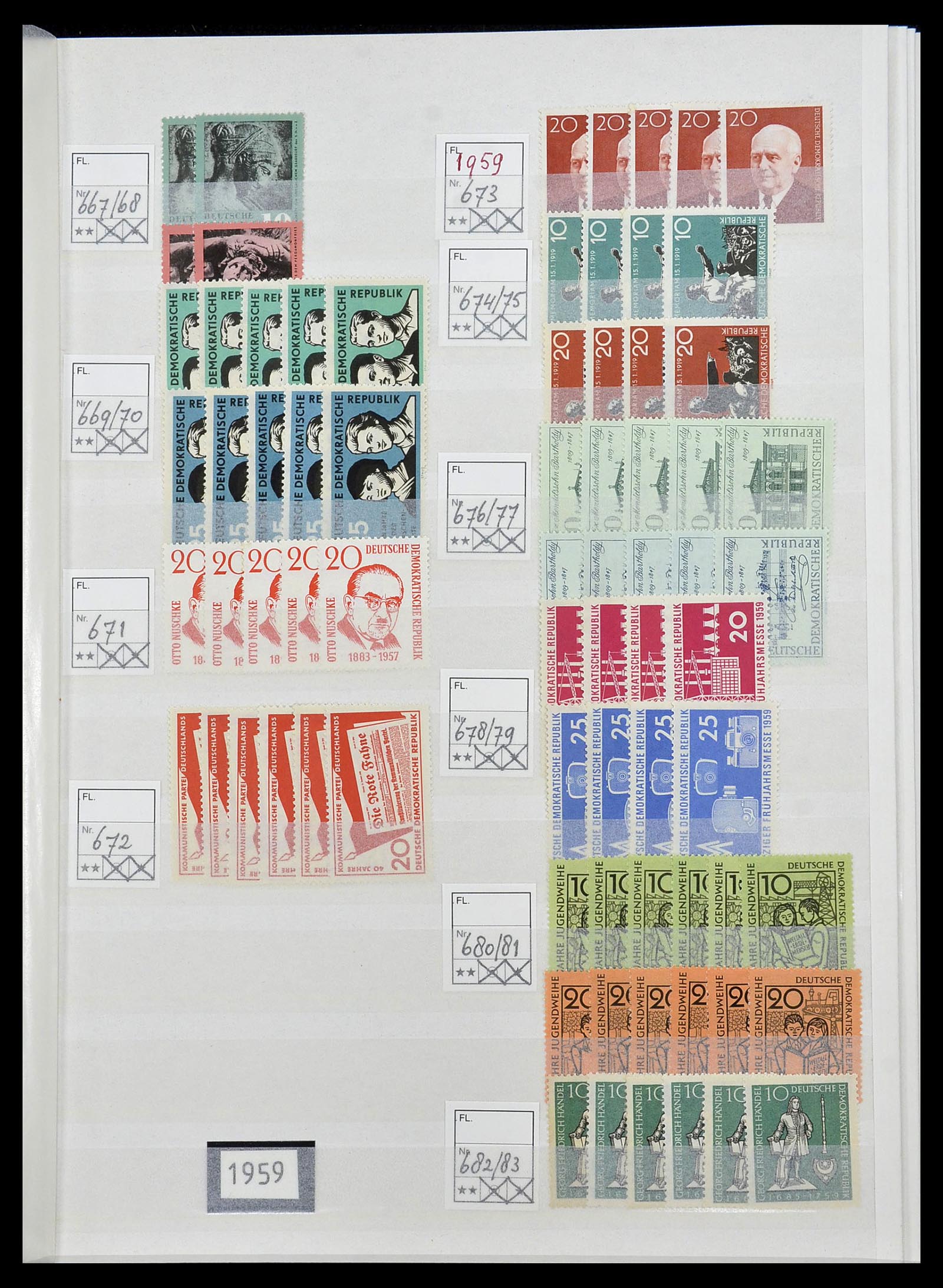 34517 023 - Postzegelverzameling 34517 DDR 1949-1990.