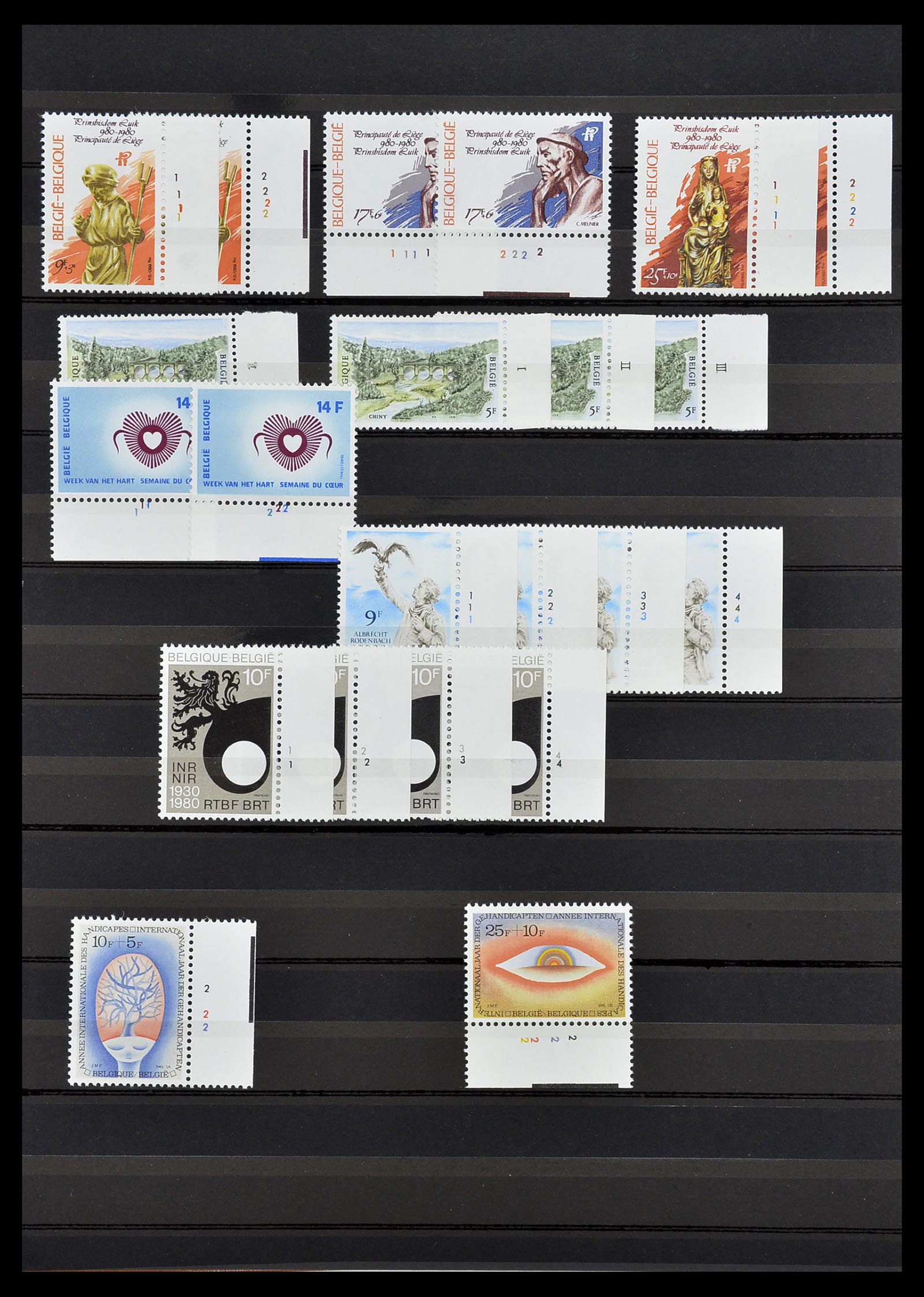 34524 027 - Postzegelverzameling 34524 België plaat en etsingnummers 1963-1990.