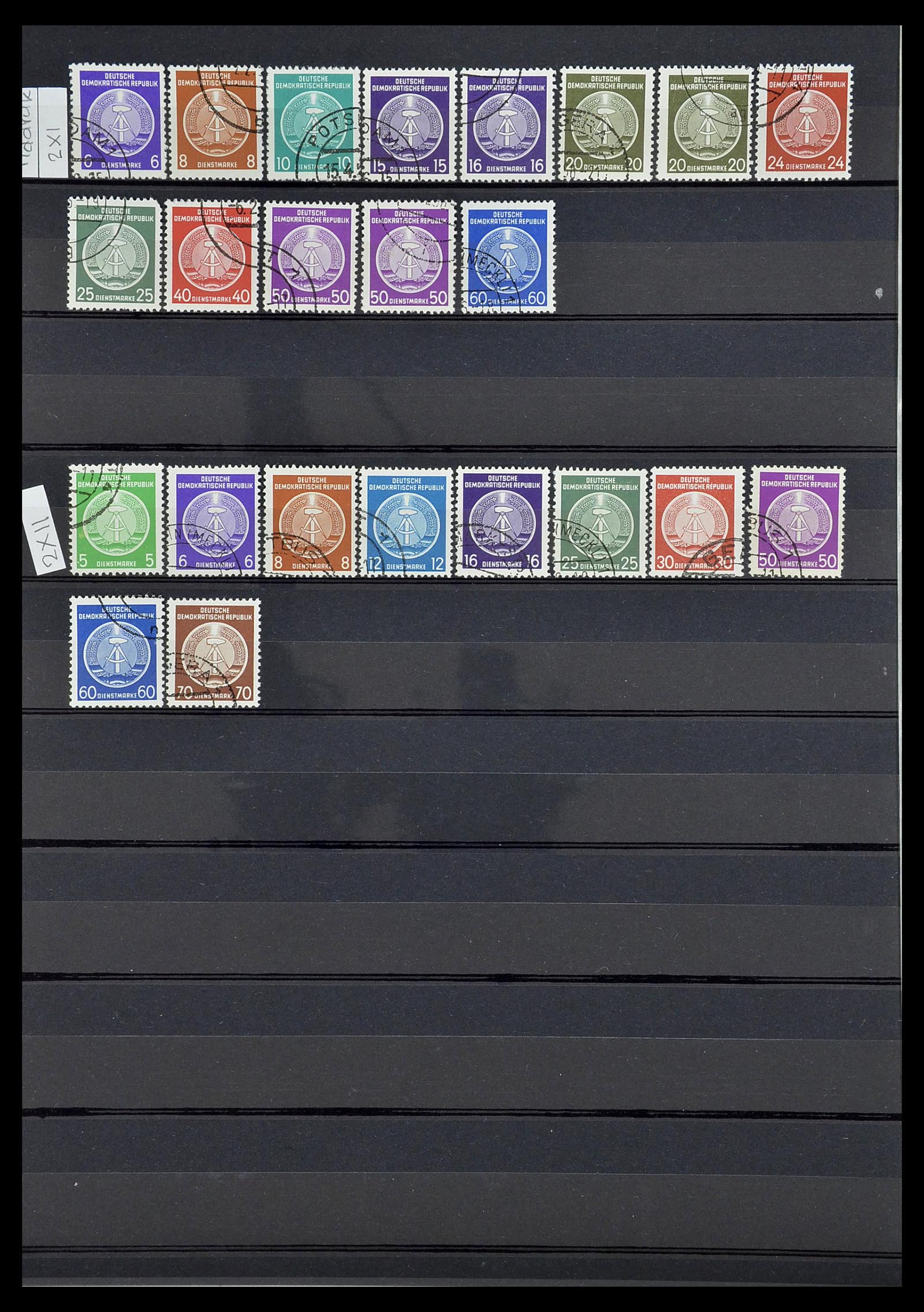34532 364 - Stamp Collection 34532 GDR 1945-1990.
