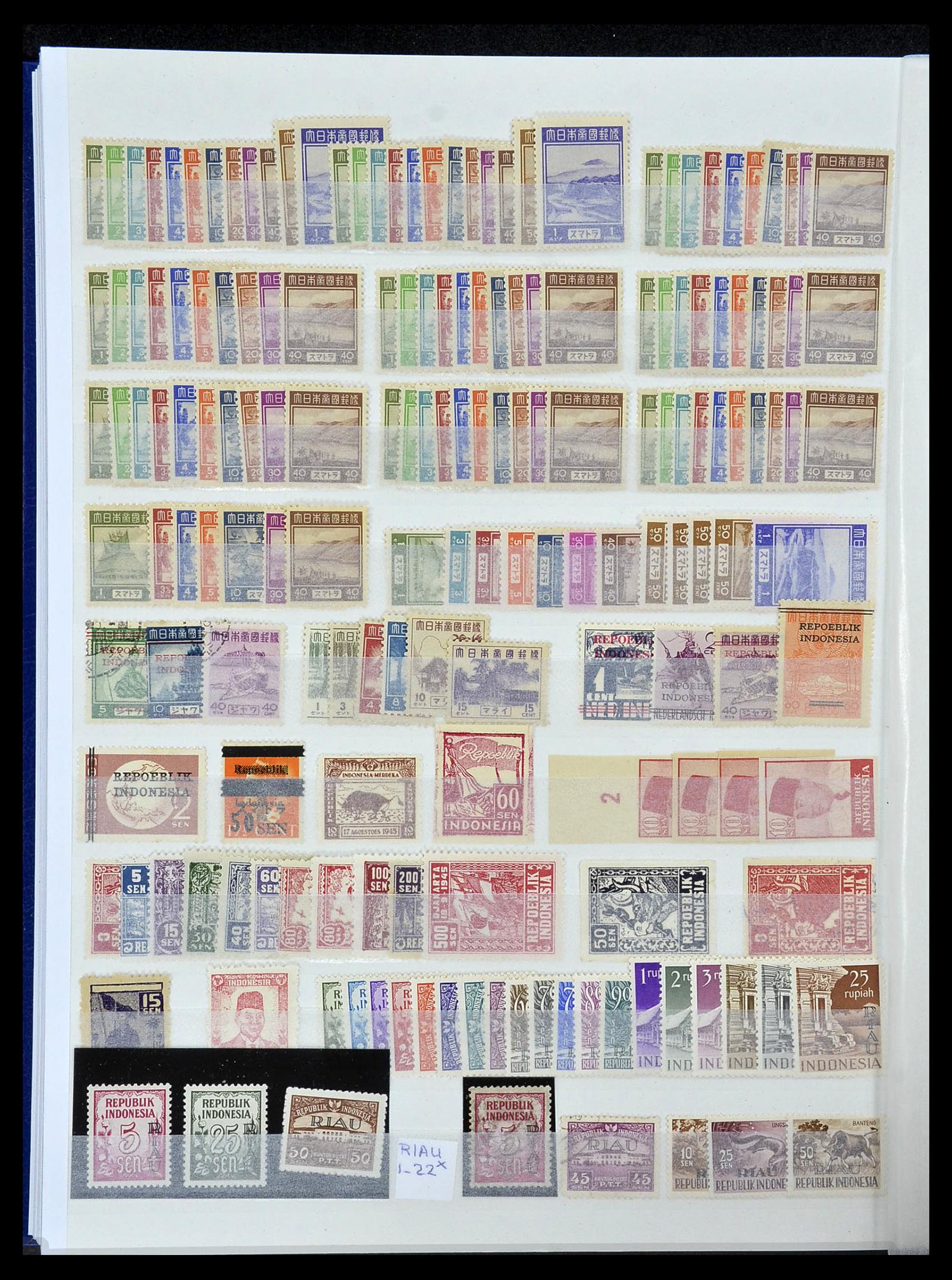 34537 024 - Postzegelverzameling 34537 Nederlands Indië 1864-1982.