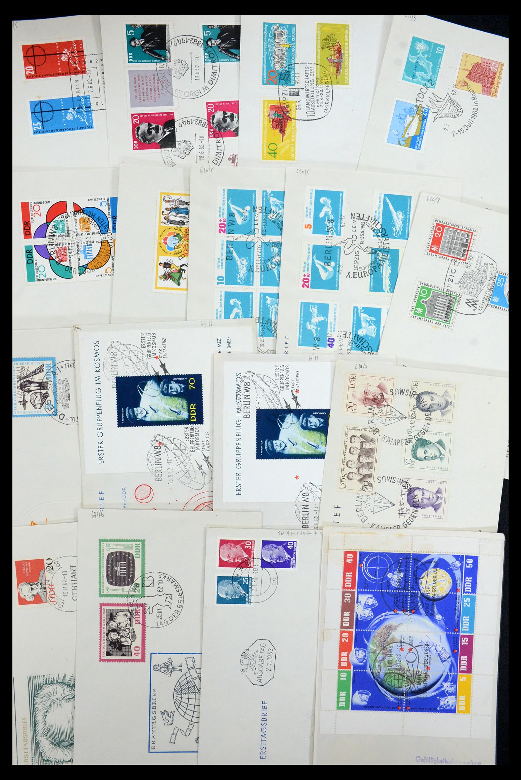 34546 010 - Postzegelverzameling 34546 Wereld brieven.