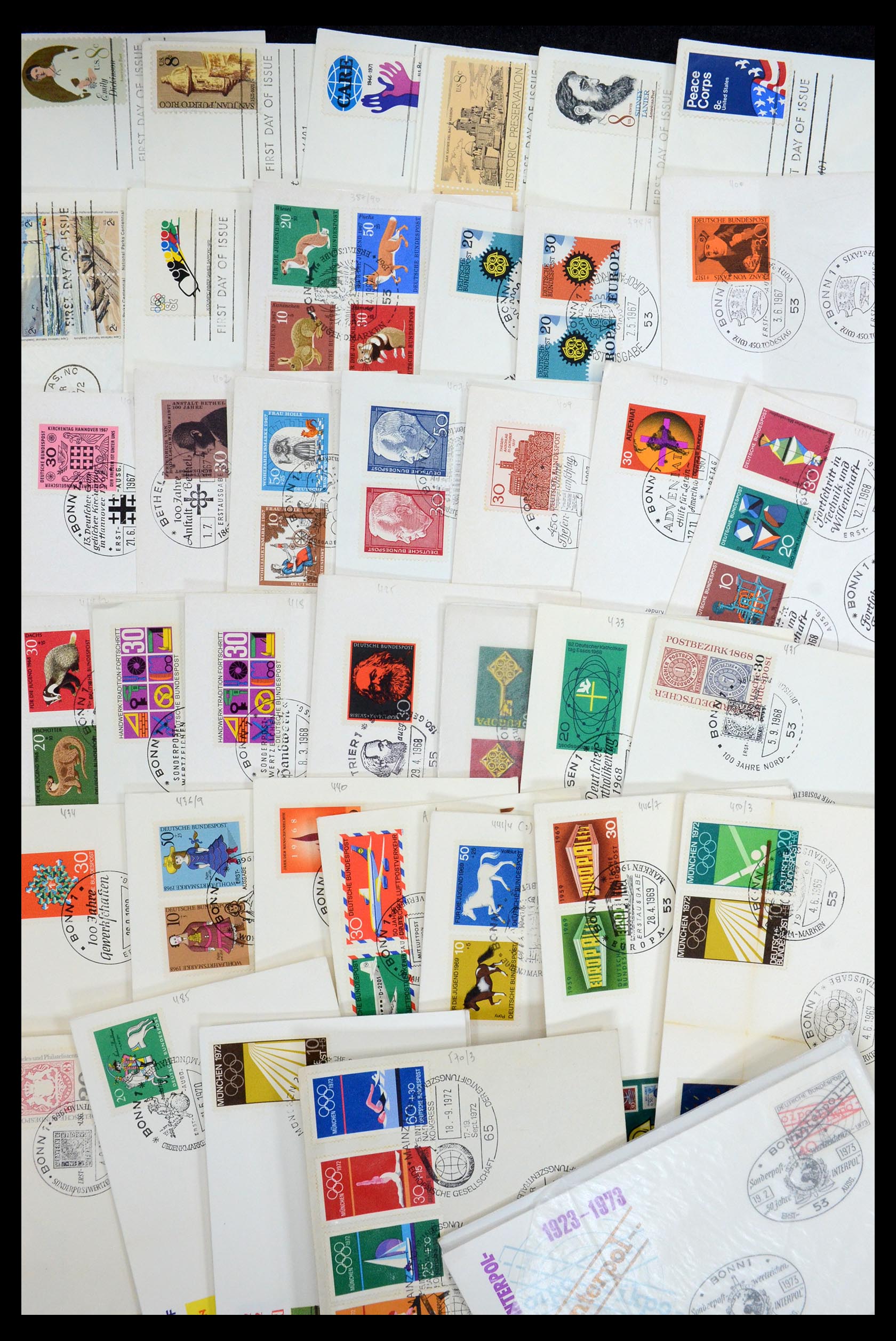 34546 016 - Postzegelverzameling 34546 Wereld brieven.