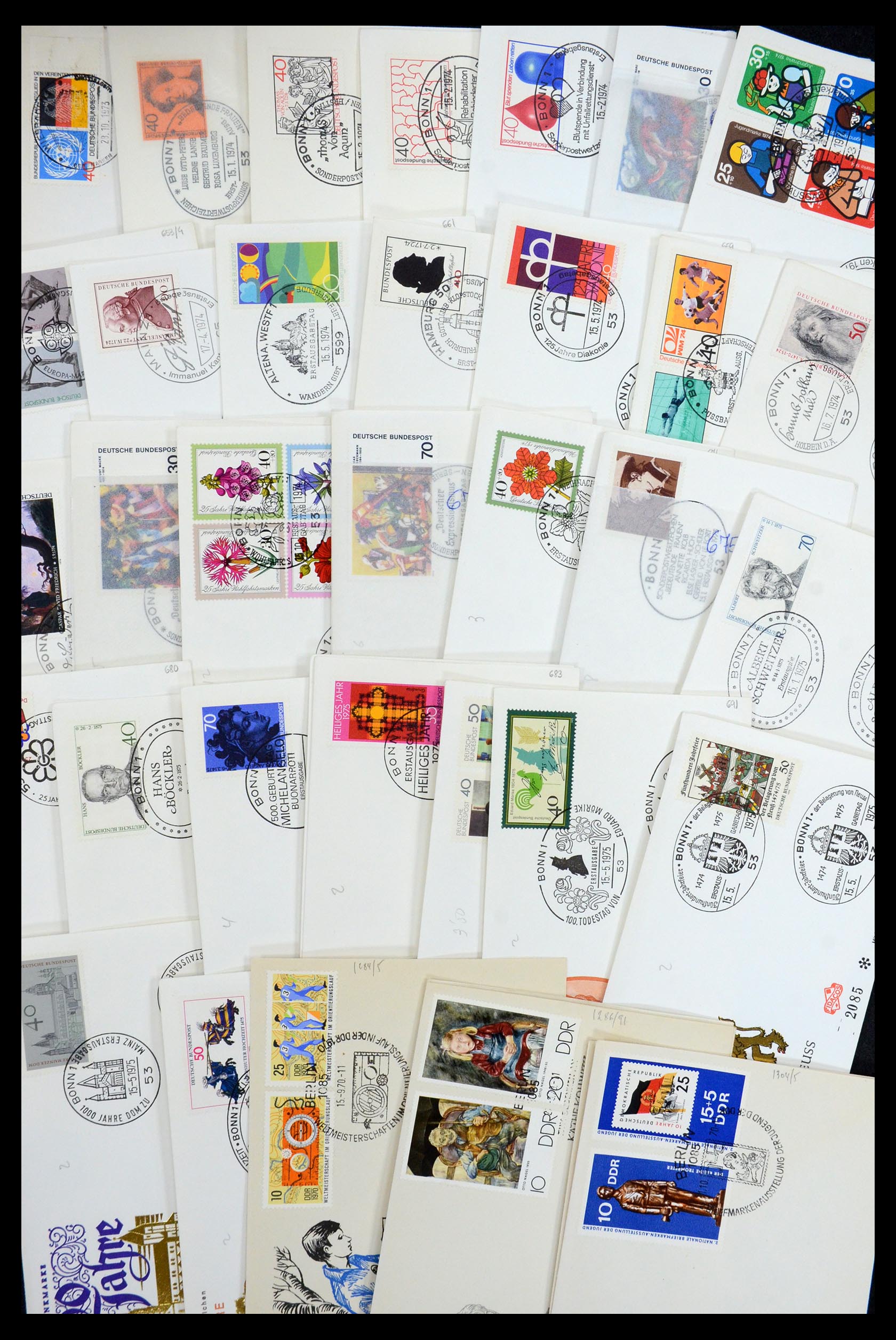 34546 017 - Postzegelverzameling 34546 Wereld brieven.