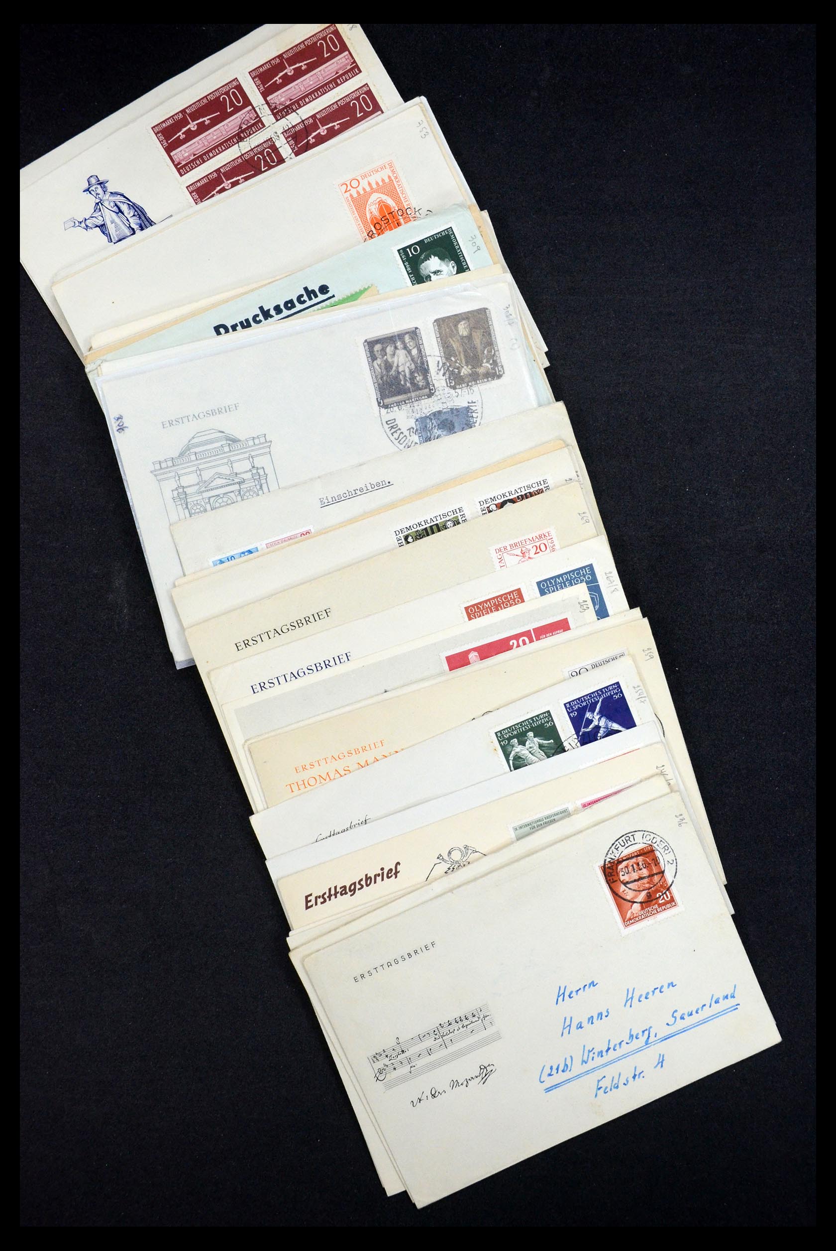 34546 037 - Postzegelverzameling 34546 Wereld brieven.