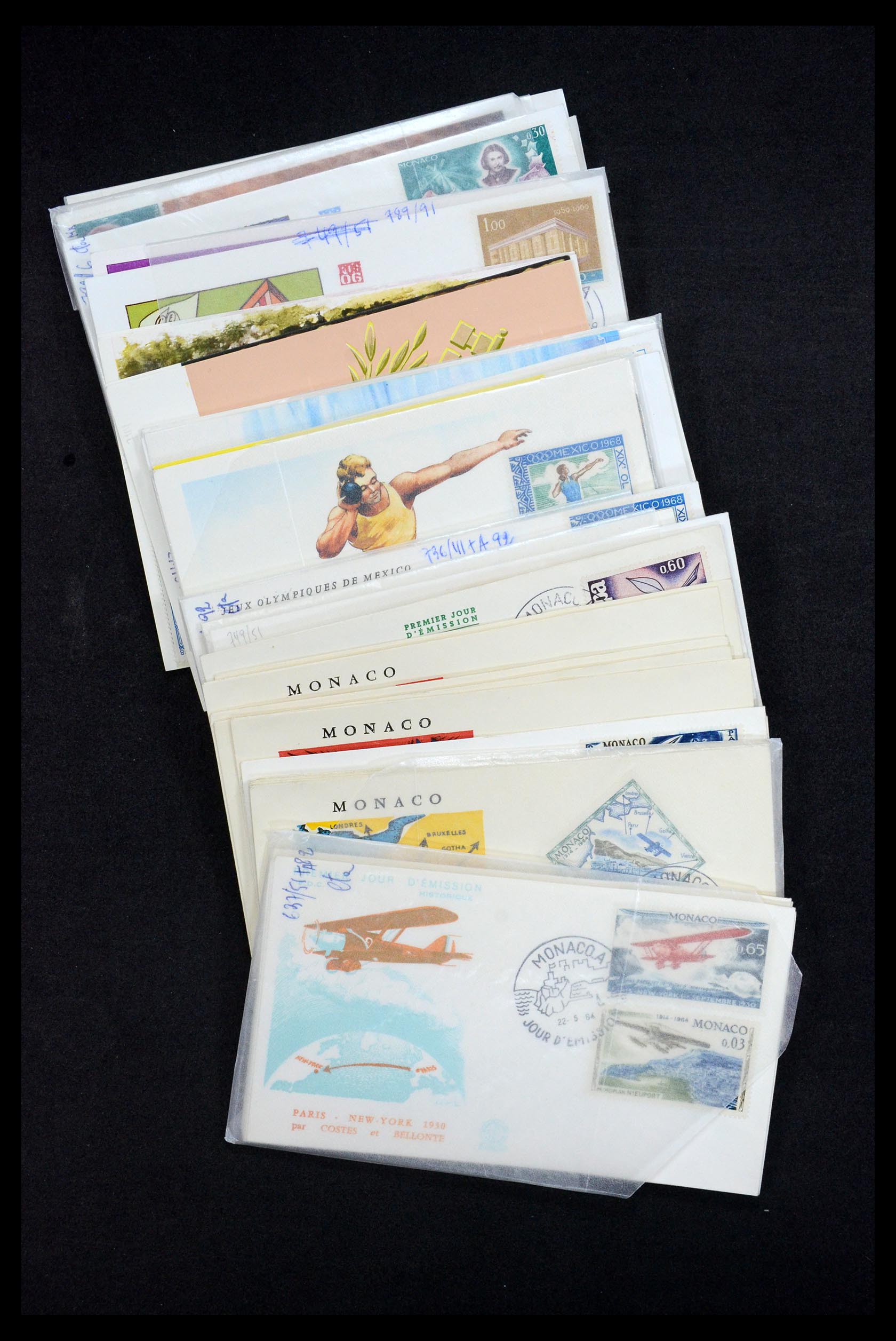34546 058 - Stamp Collection 34546 World covers.