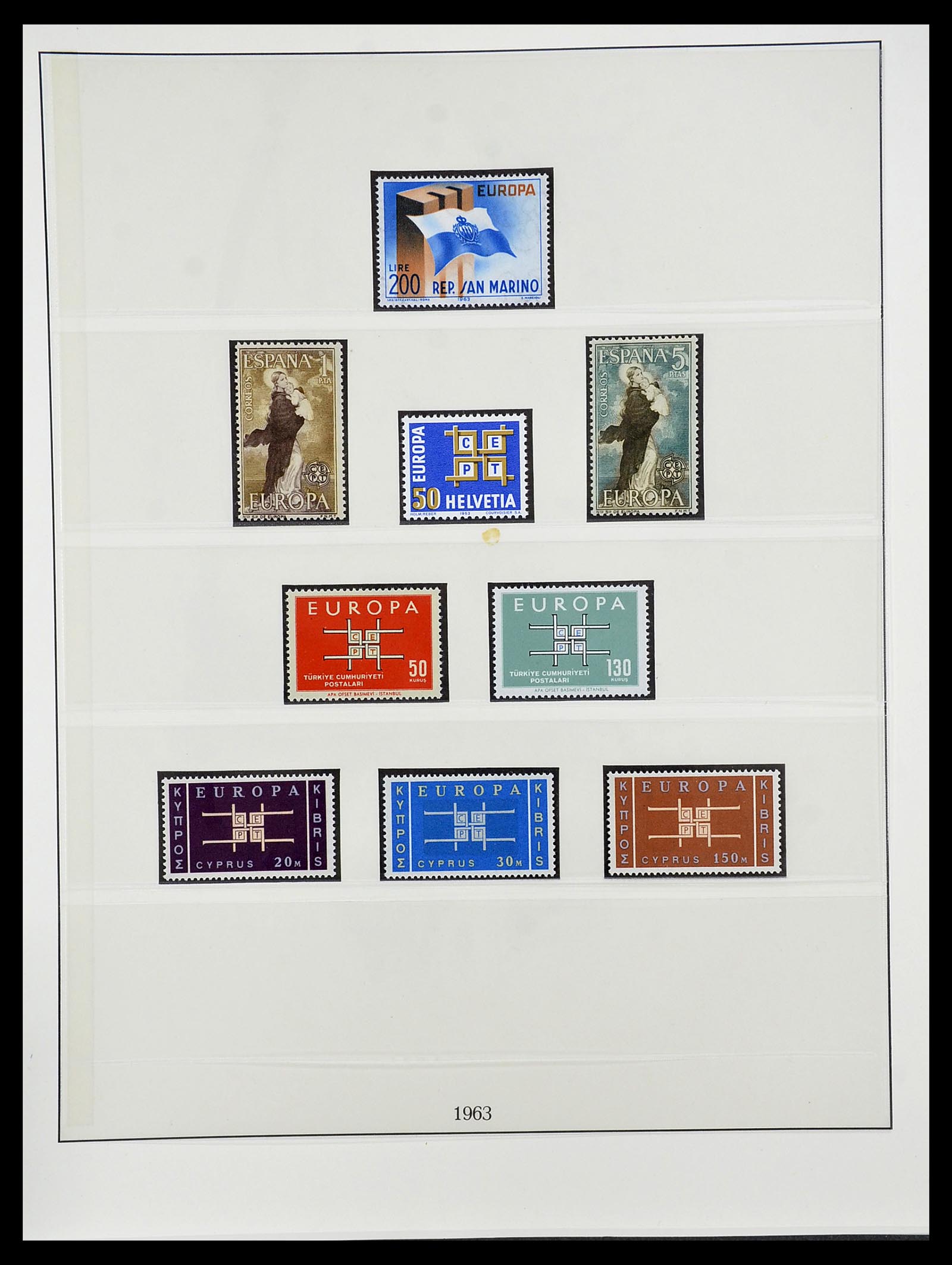 34565 015 - Postzegelverzameling 34565 Europa CEPT 1956-1988.