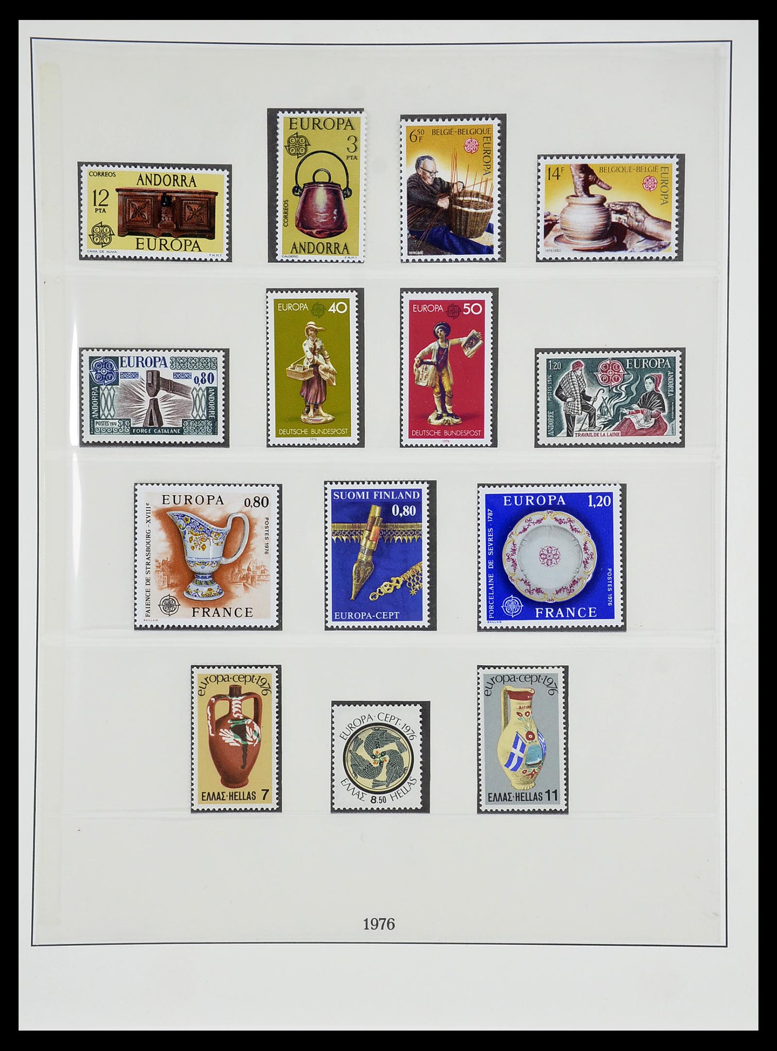 34565 056 - Postzegelverzameling 34565 Europa CEPT 1956-1988.