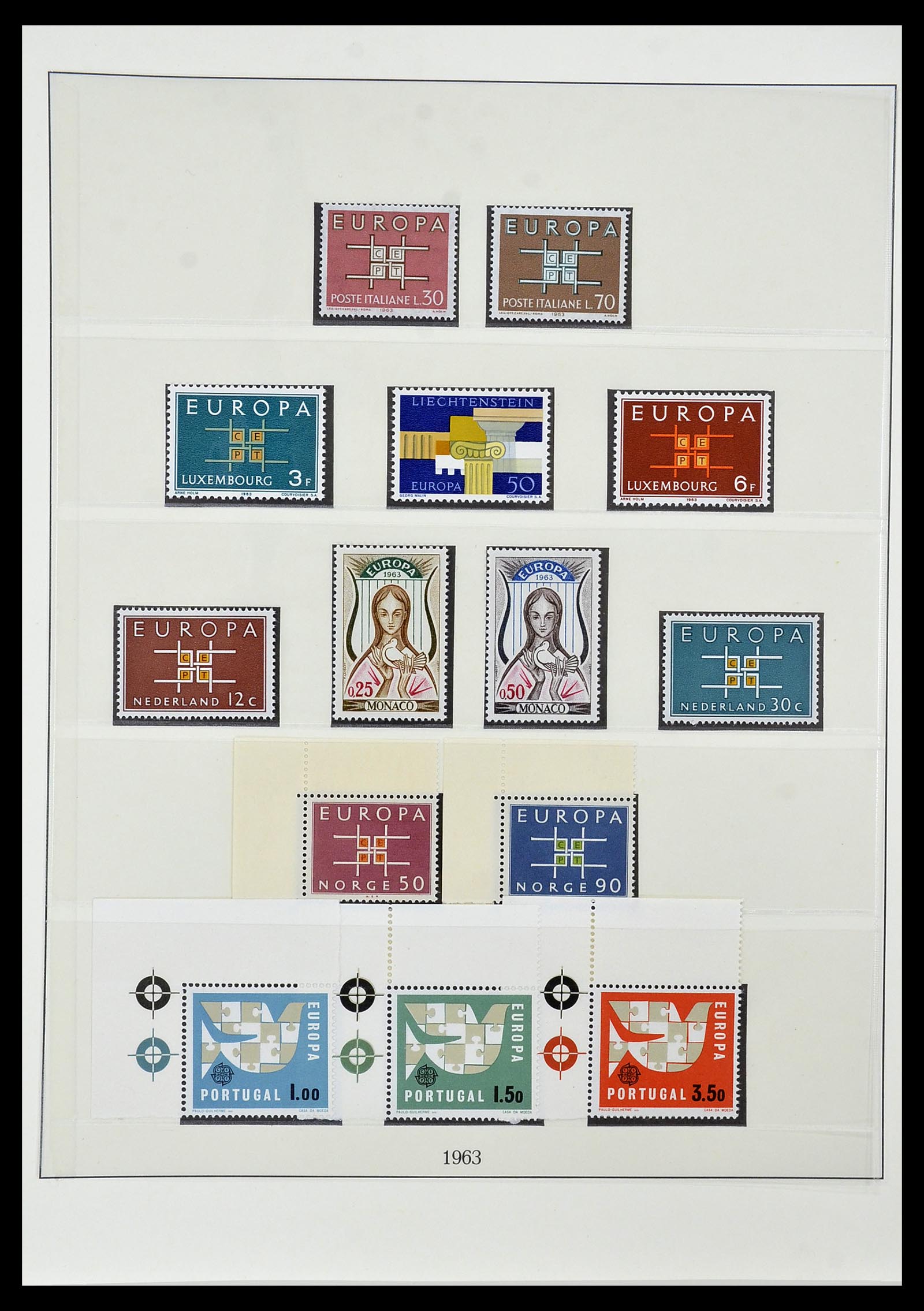 34572 014 - Postzegelverzameling 34572 Europa CEPT 1956-1974.
