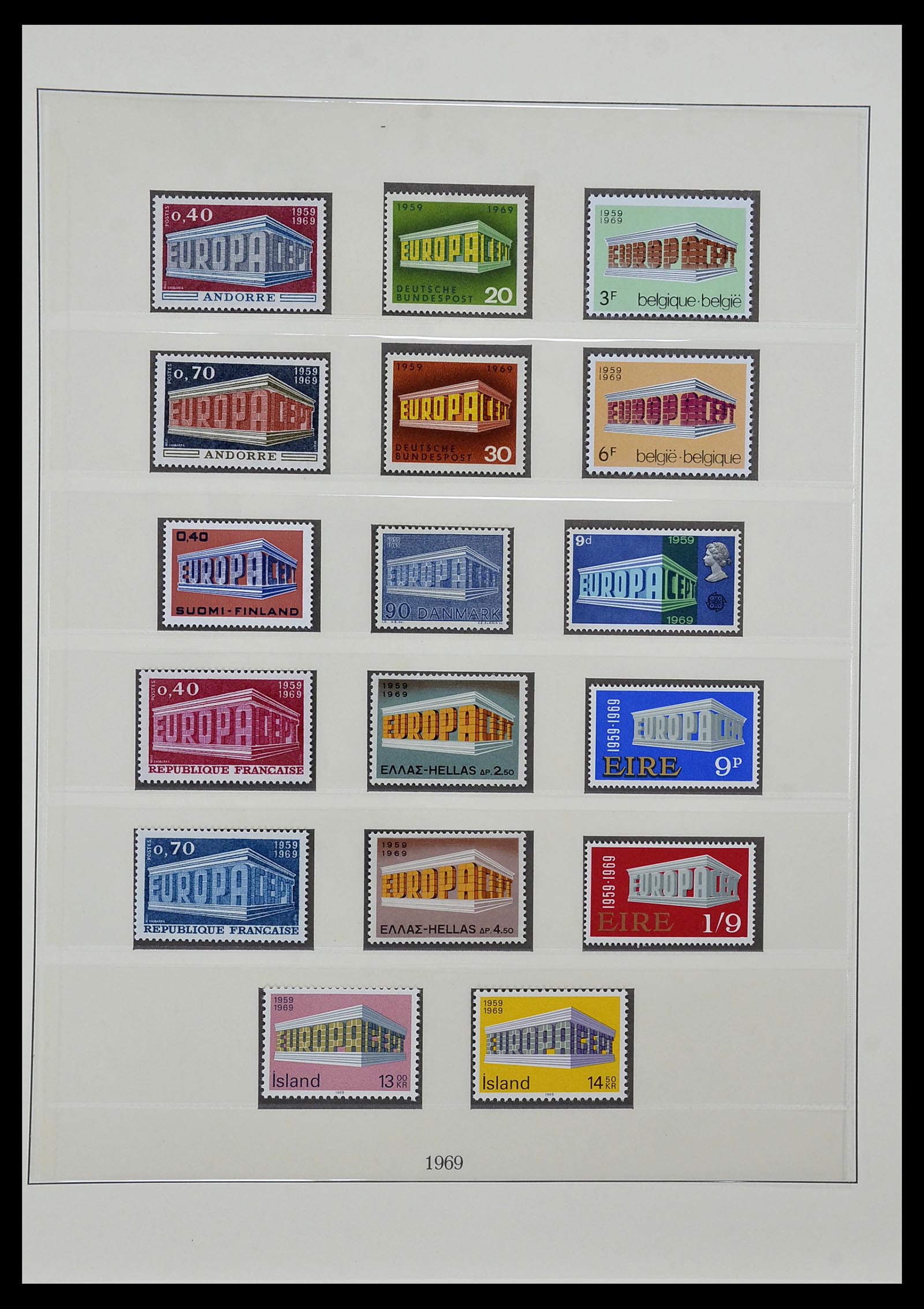 34572 030 - Postzegelverzameling 34572 Europa CEPT 1956-1974.