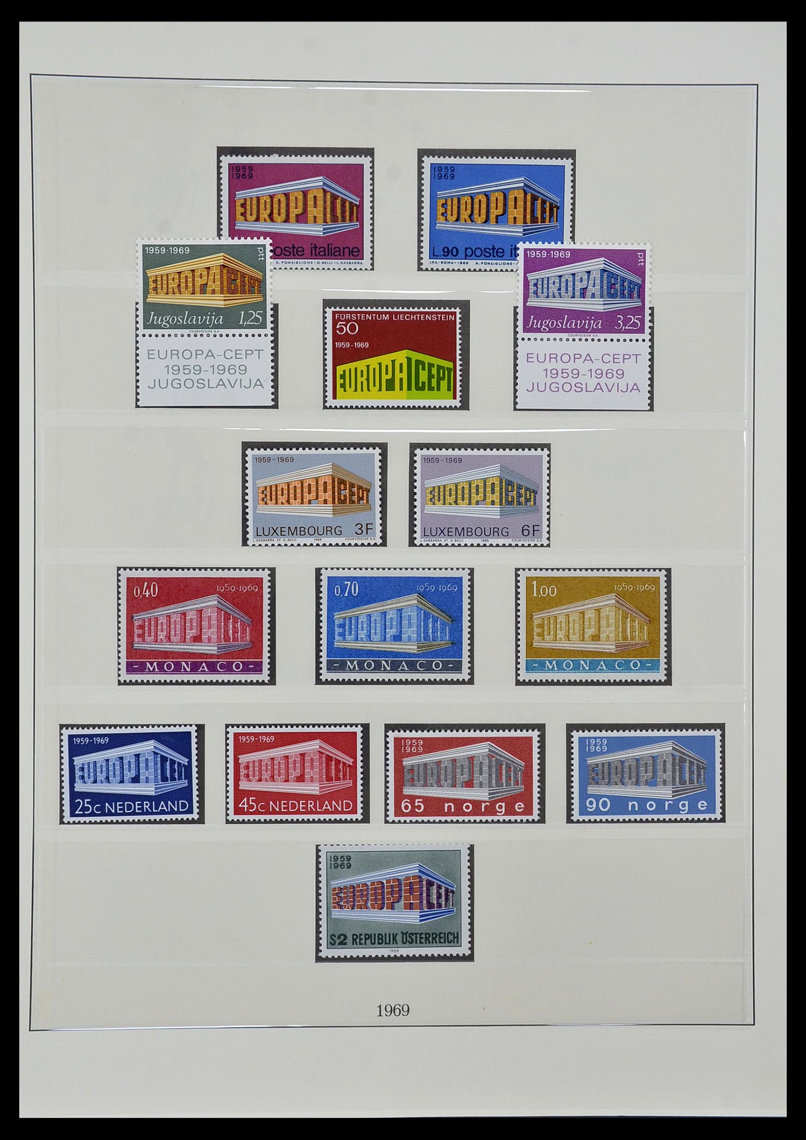 34572 031 - Postzegelverzameling 34572 Europa CEPT 1956-1974.