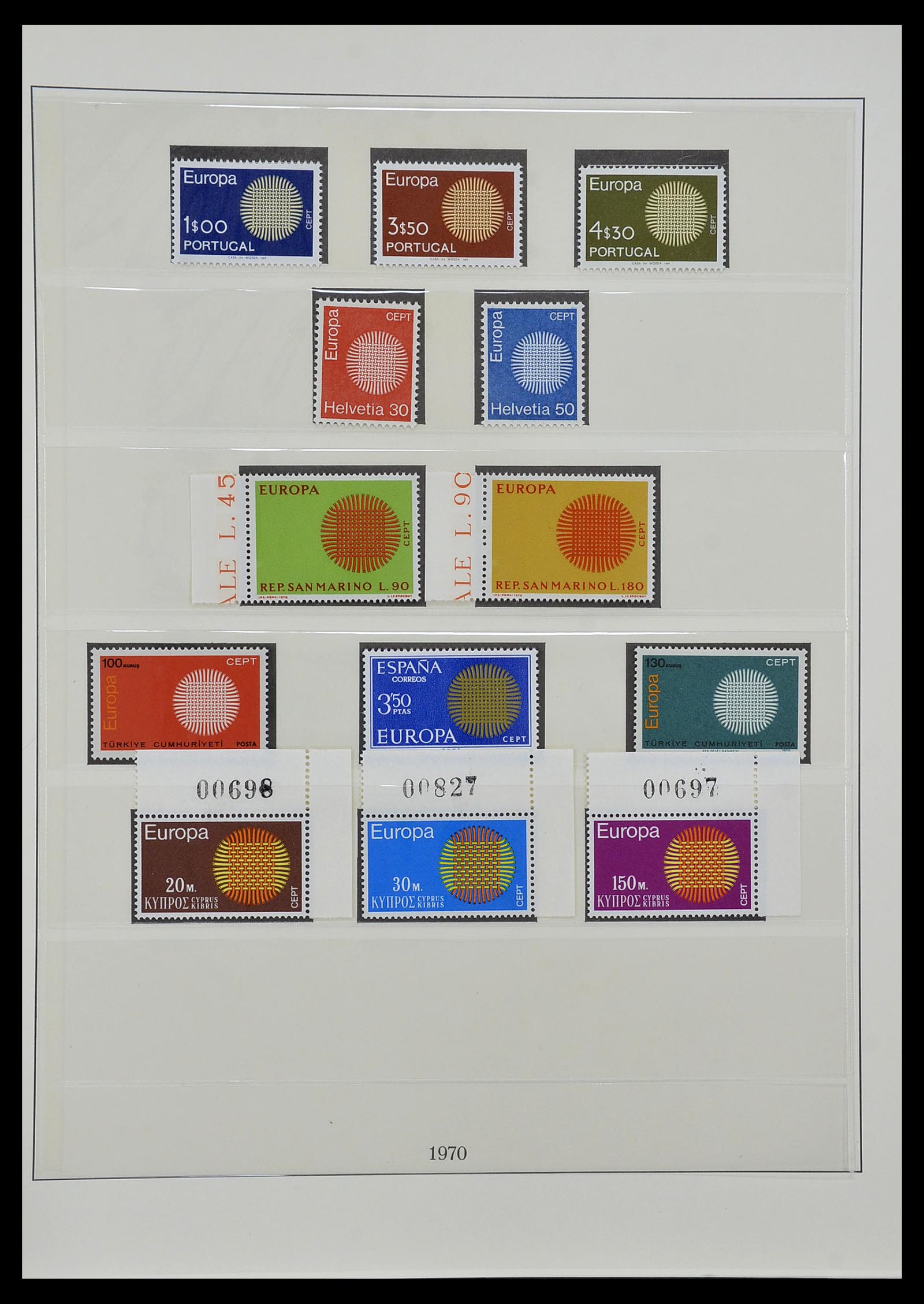 34572 035 - Postzegelverzameling 34572 Europa CEPT 1956-1974.