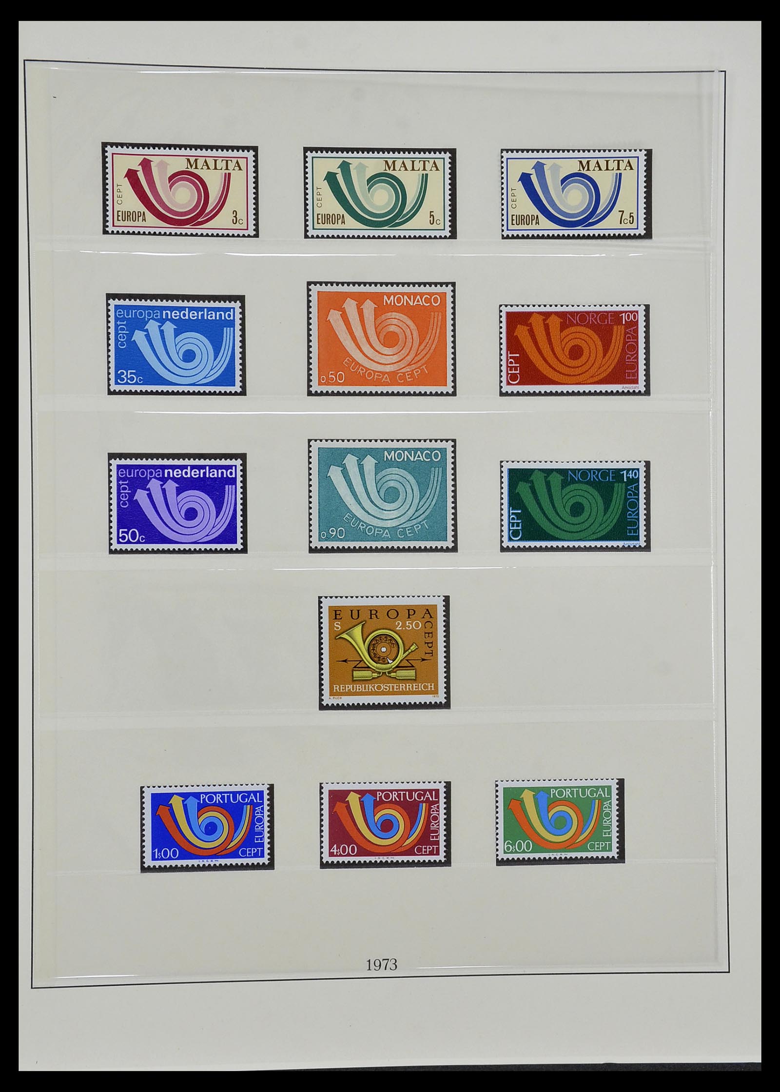 34572 045 - Postzegelverzameling 34572 Europa CEPT 1956-1974.