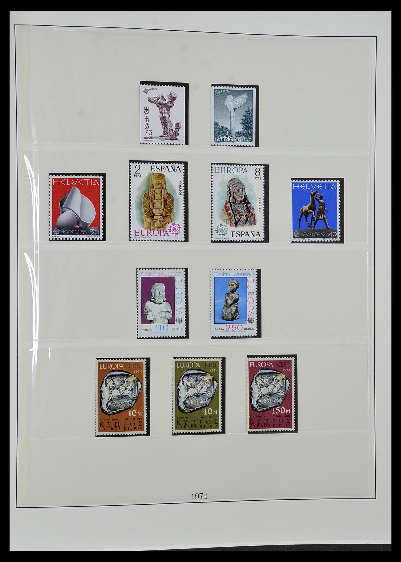 34572 050 - Postzegelverzameling 34572 Europa CEPT 1956-1974.