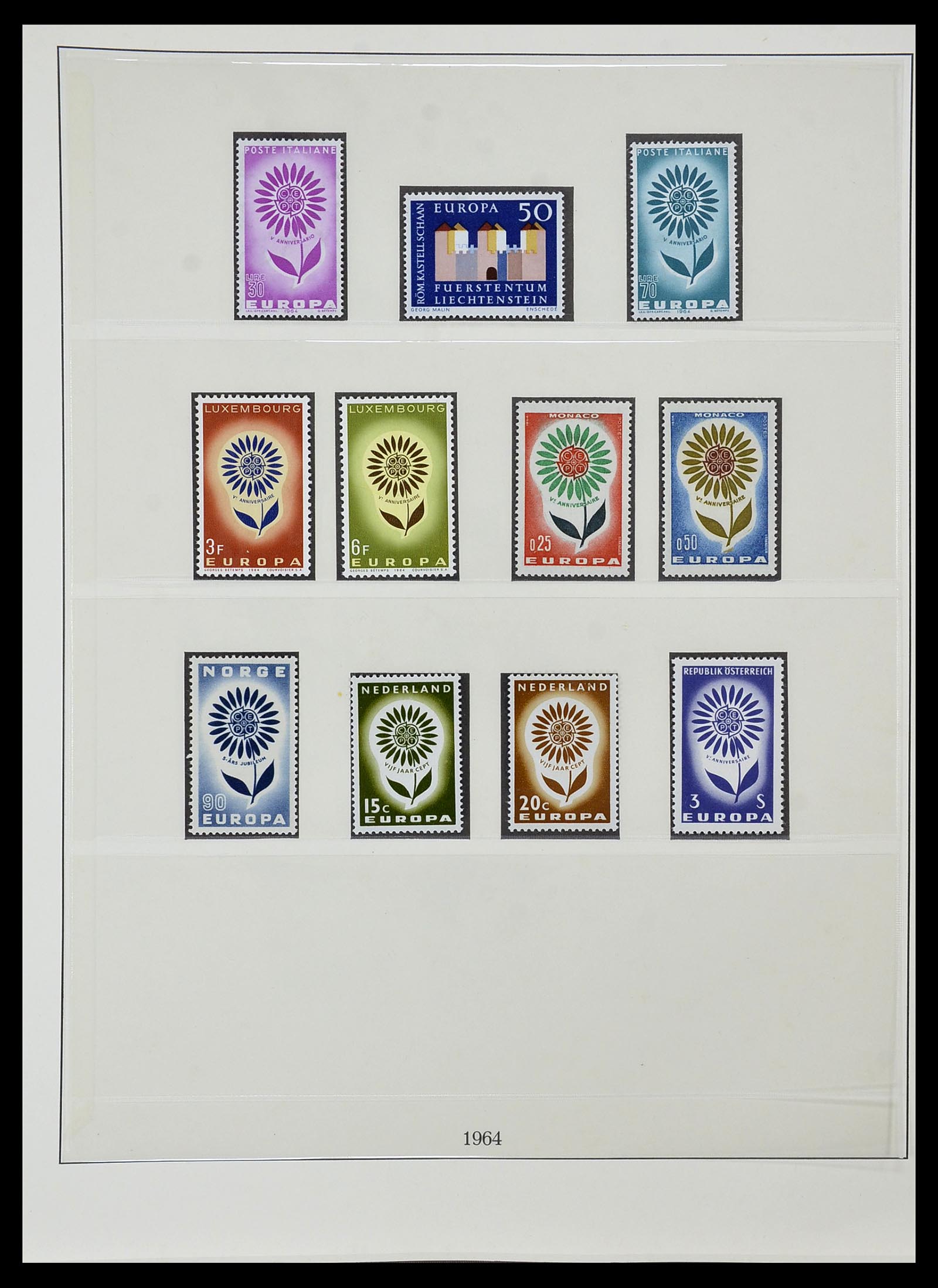 34574 017 - Postzegelverzameling 34574 Europa CEPT 1956-1974.