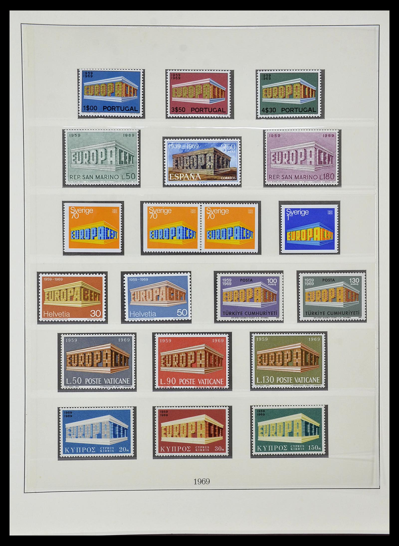 34574 032 - Postzegelverzameling 34574 Europa CEPT 1956-1974.