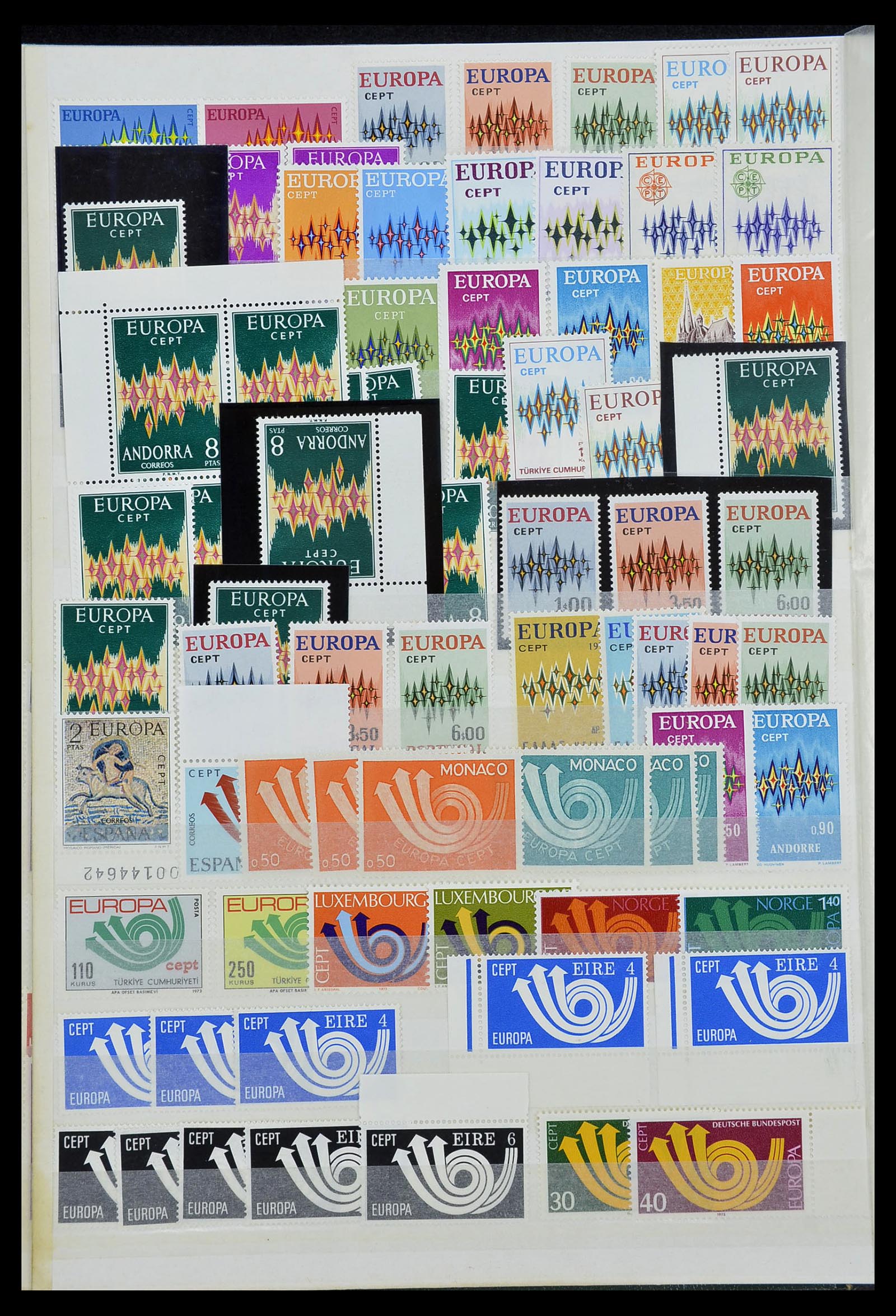 34575 010 - Postzegelverzameling 34575 Europa CEPT 1949-2004.