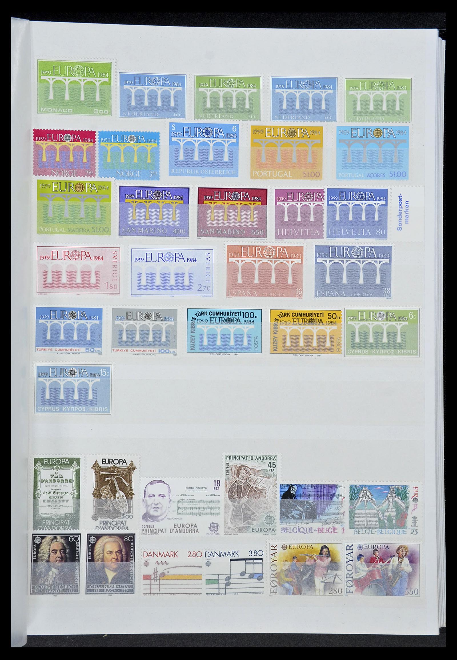 34576 026 - Postzegelverzameling 34576 Europa CEPT 1956-1992.