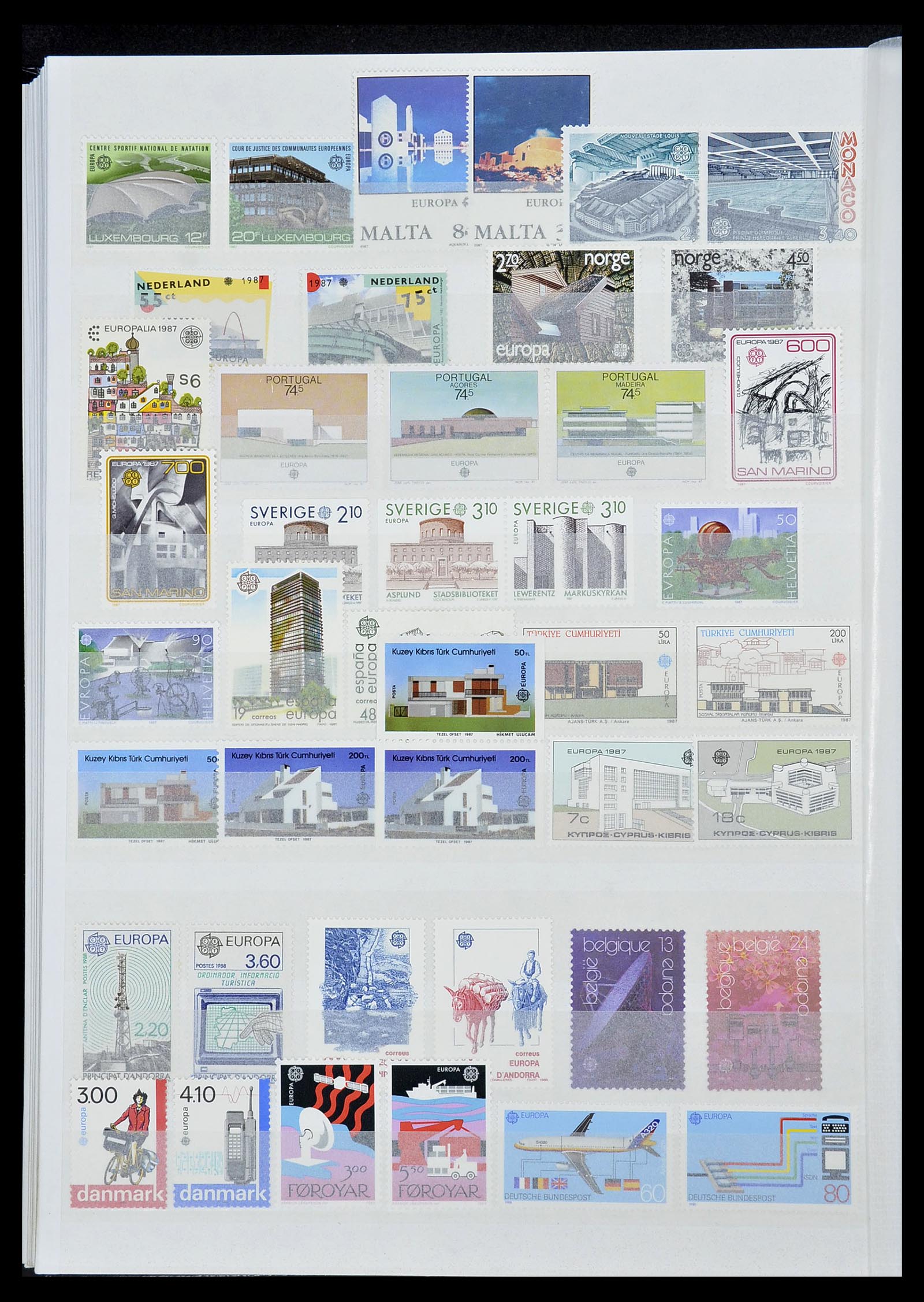 34576 032 - Postzegelverzameling 34576 Europa CEPT 1956-1992.