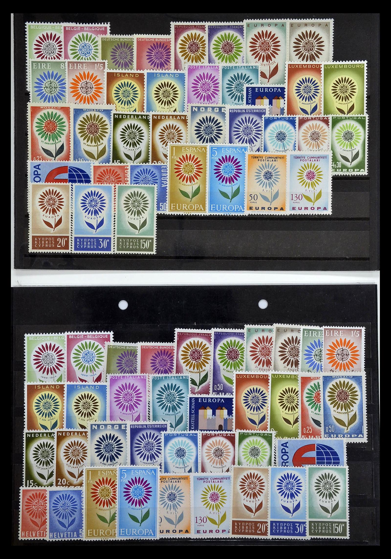 34577 294 - Postzegelverzameling 34577 Europa CEPT 1956-1992.