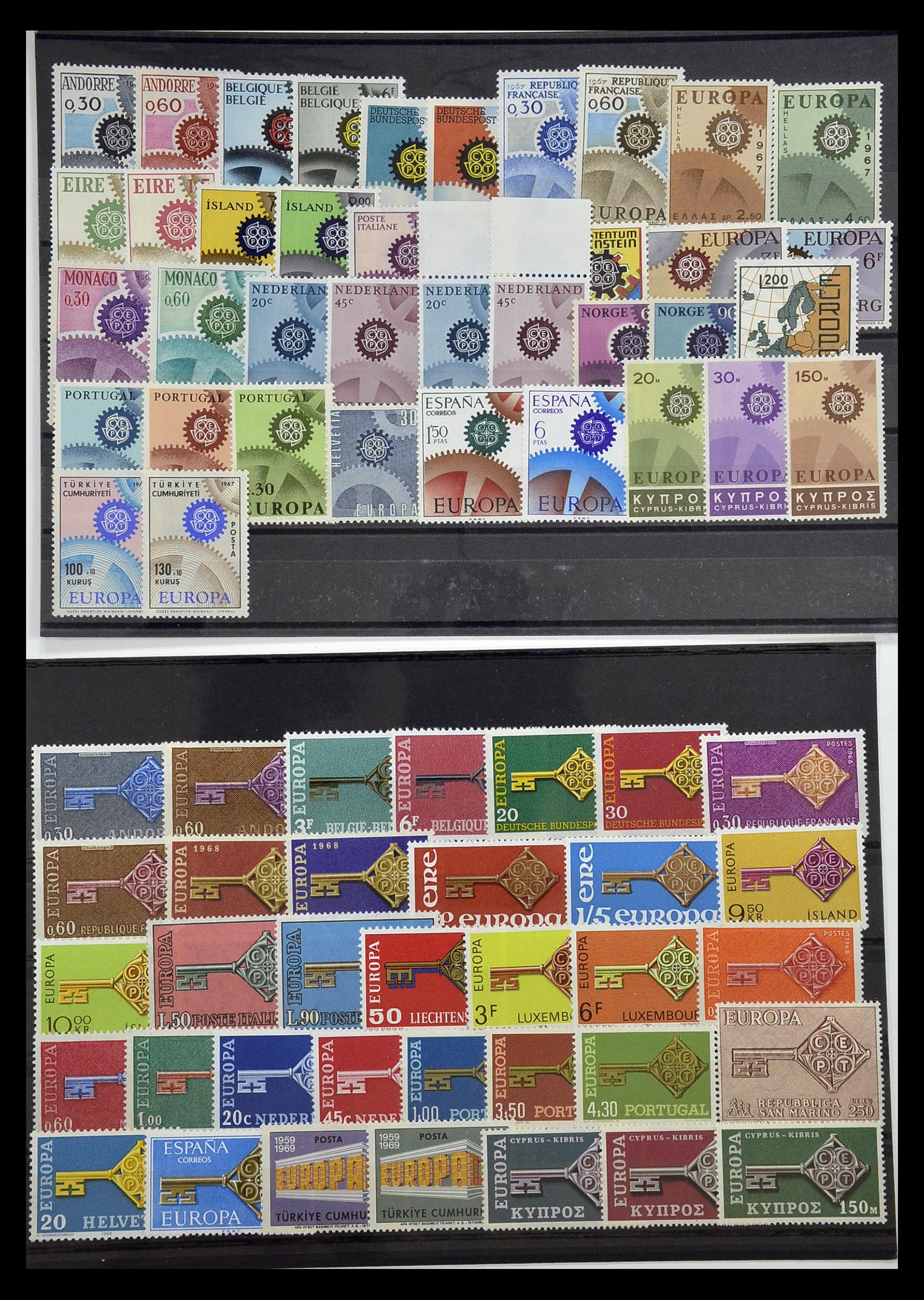 34577 319 - Postzegelverzameling 34577 Europa CEPT 1956-1992.