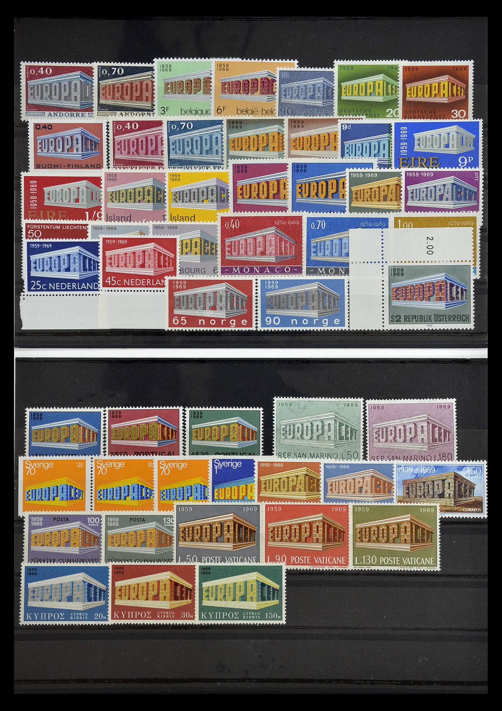 34577 320 - Stamp Collection 34577 Europa CEPT 1956-1992.