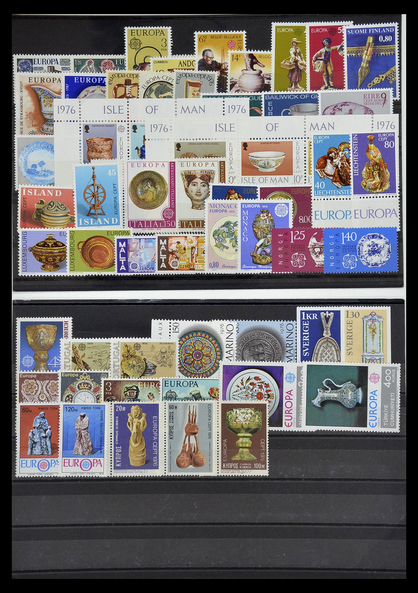 34577 326 - Stamp Collection 34577 Europa CEPT 1956-1992.