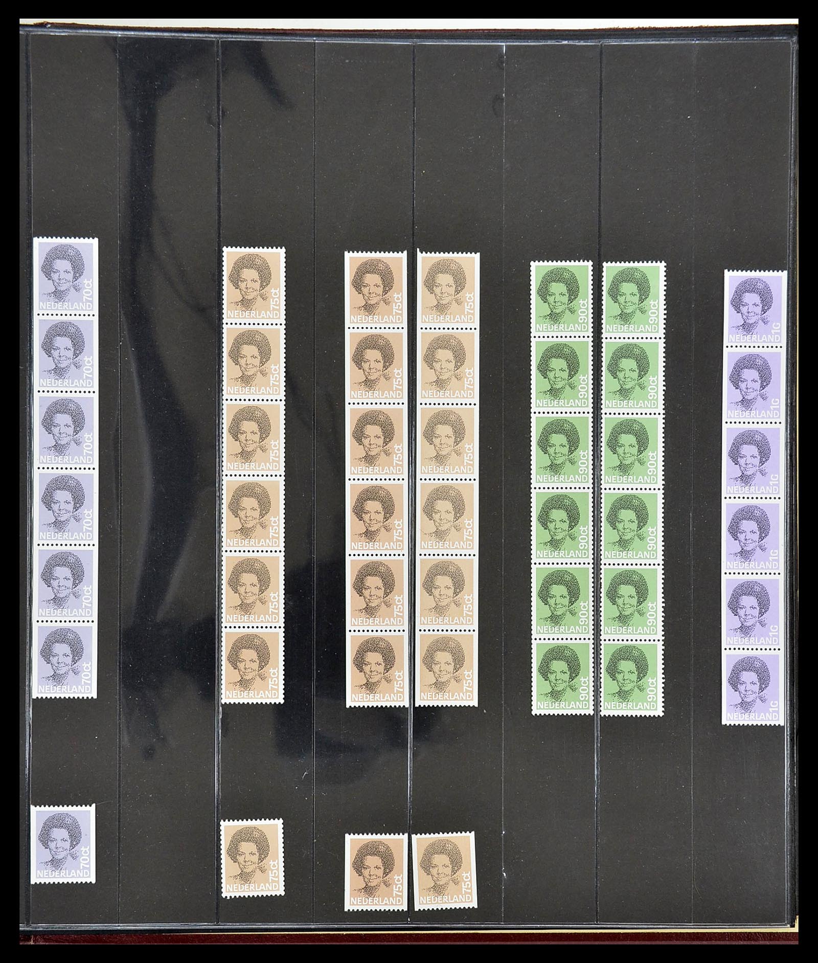 34589 010 - Postzegelverzameling 34589 Nederland rolzegels 1965-1995.