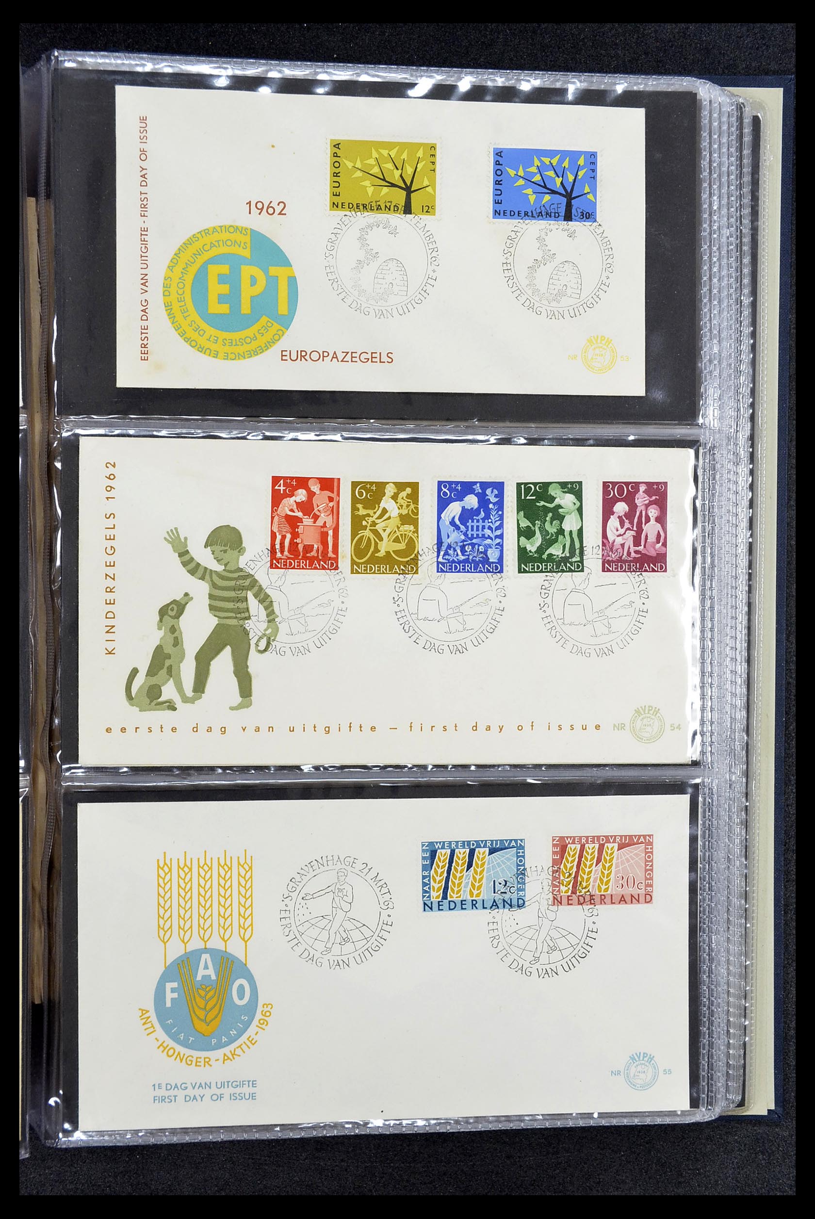 34610 019 - Stamp Collection 34610 Netherlands FDC's 1950-1977.