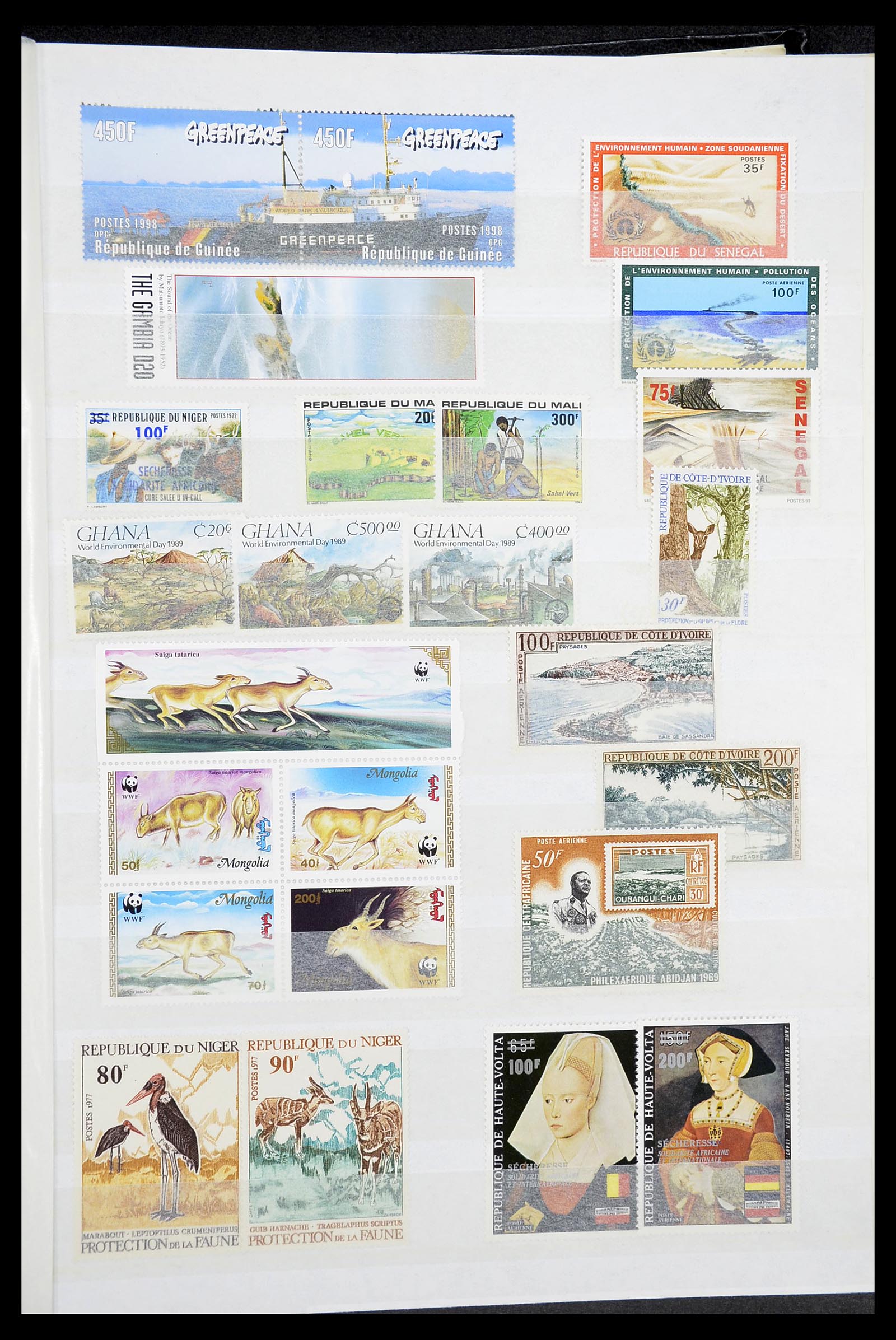 34611 005 - Postzegelverzameling 34611 Motief dieren 1960-2000.