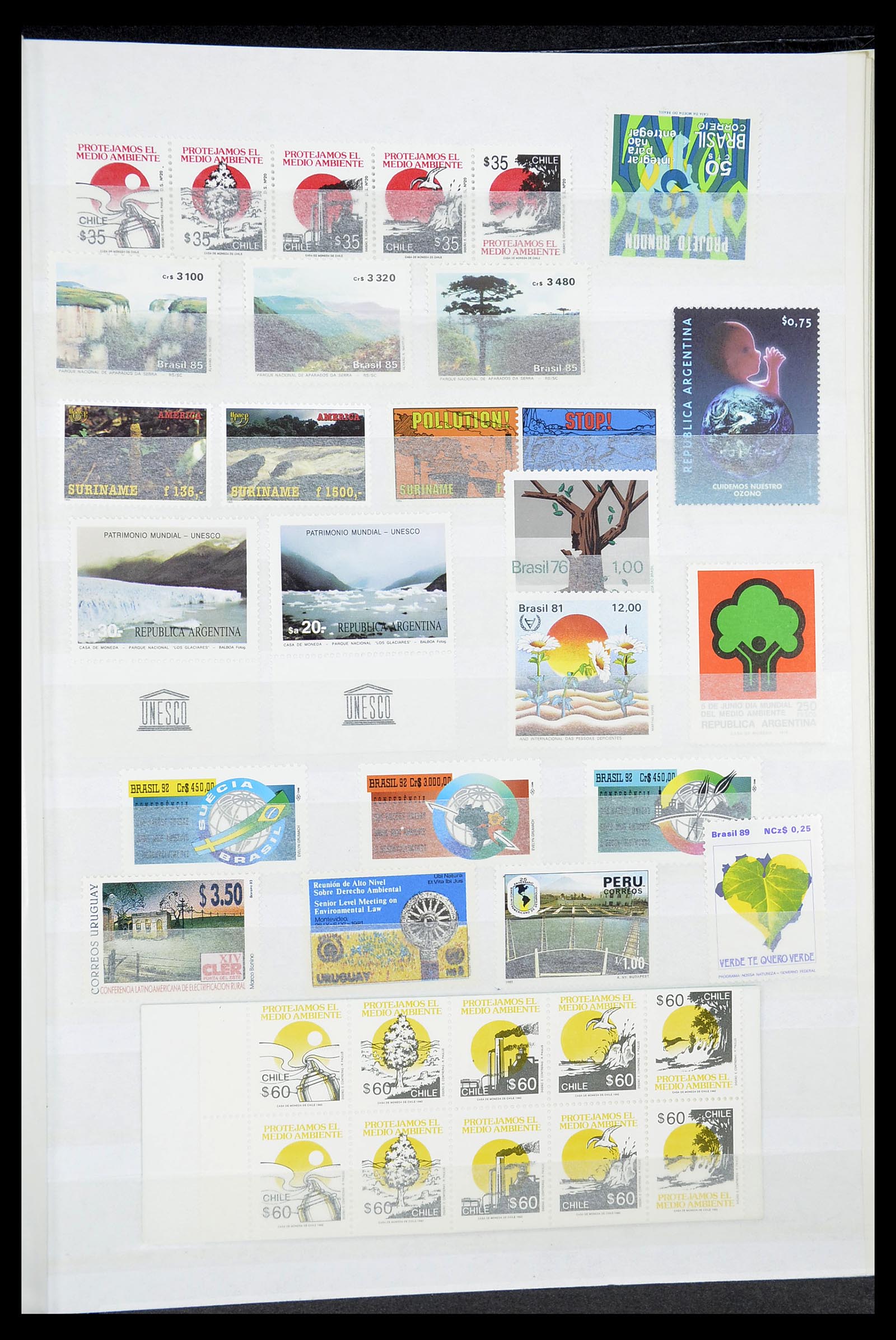 34611 015 - Postzegelverzameling 34611 Motief dieren 1960-2000.