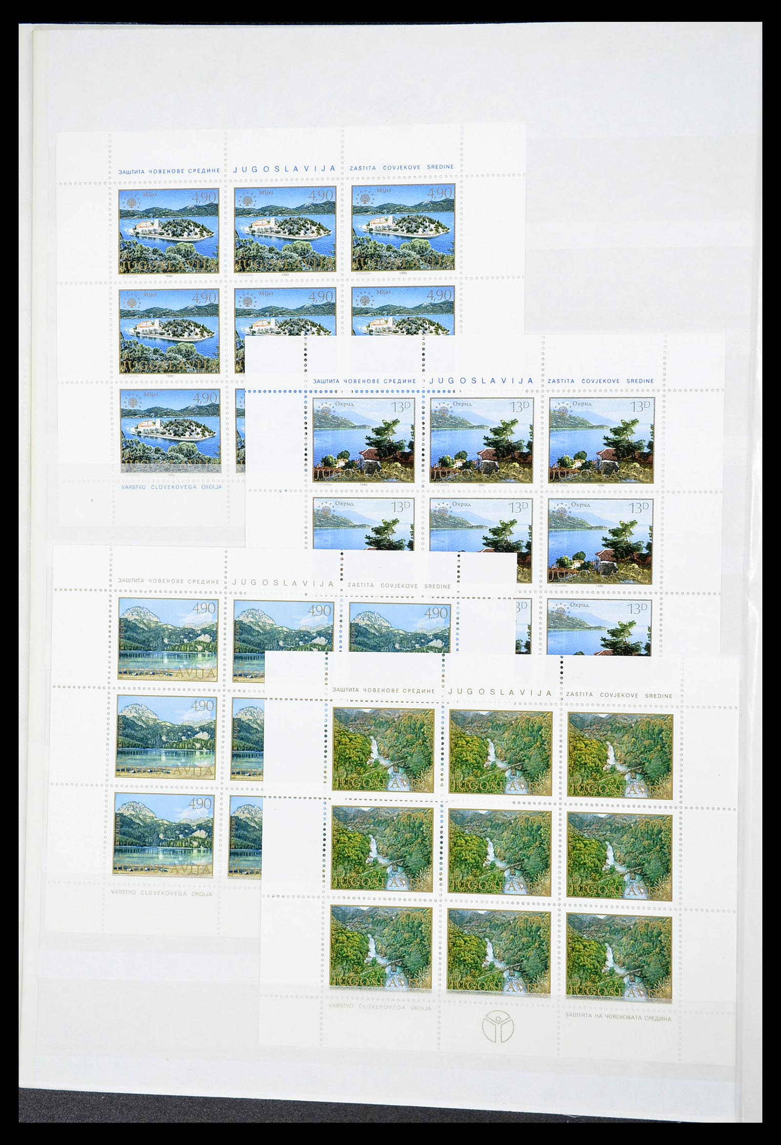 34611 020 - Stamp Collection 34611 Thematics Animals 1960-2000.