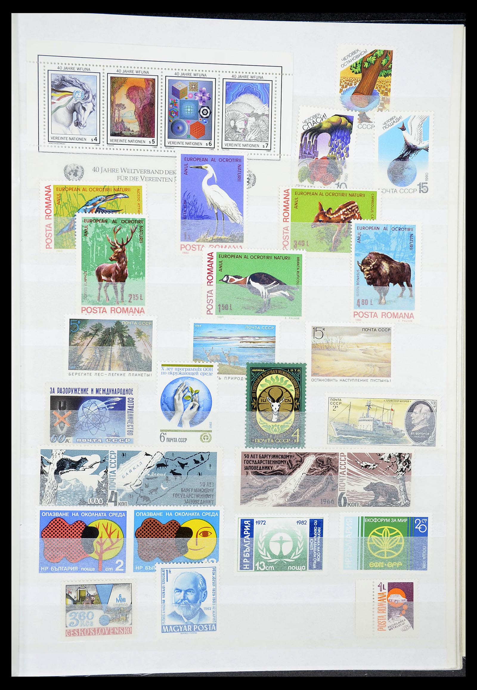 34611 023 - Postzegelverzameling 34611 Motief dieren 1960-2000.