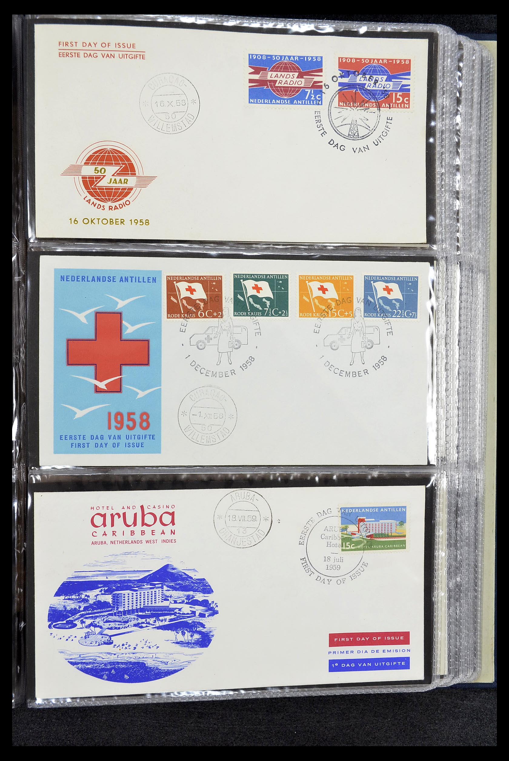 34619 018 - Postzegelverzameling 34619 Overzeese gebiedsdelen FDC's 1944-1978.