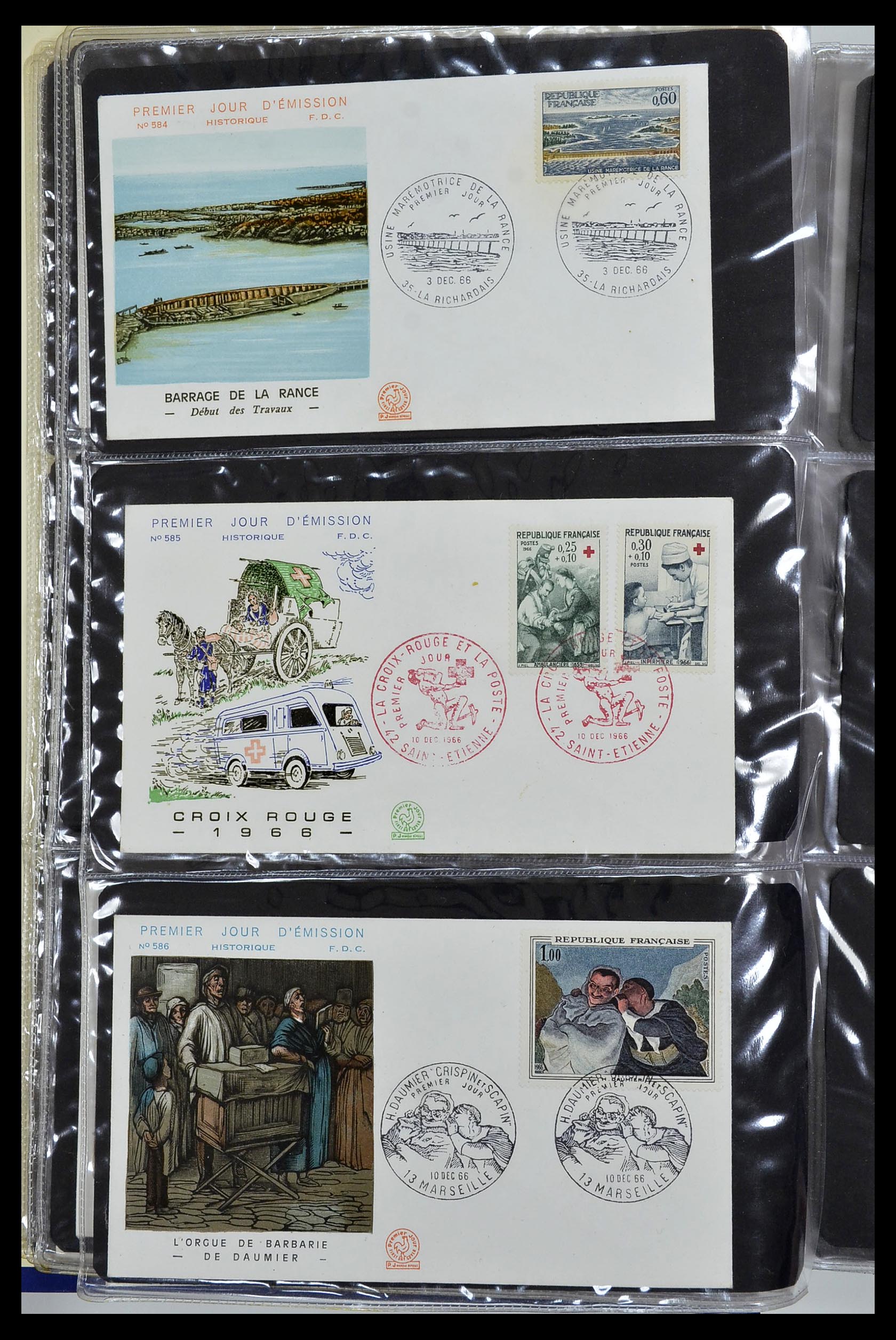 34621 012 - Postzegelverzameling 34621 Frankrijk FDC's 1956-1982.