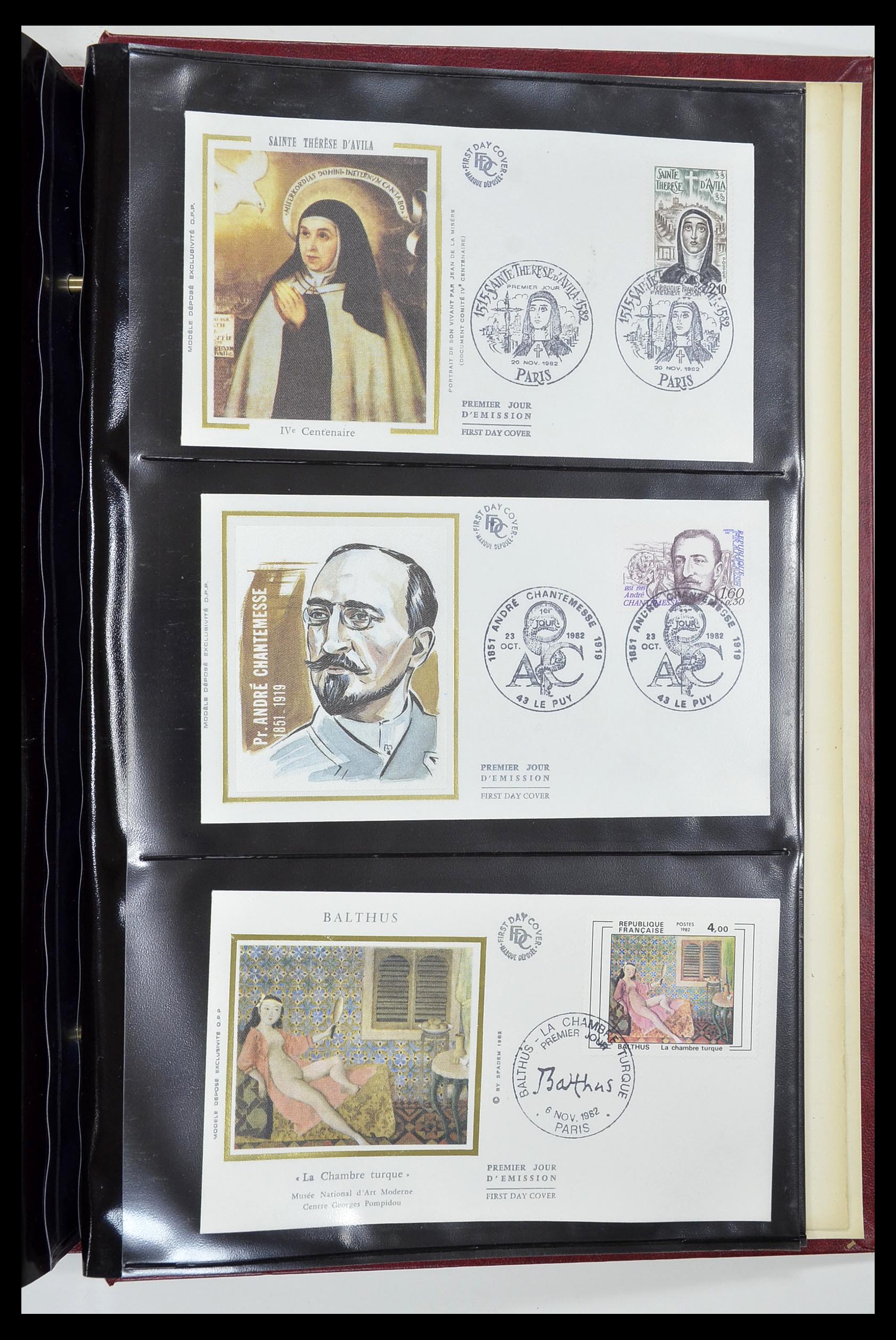 34621 242 - Postzegelverzameling 34621 Frankrijk FDC's 1956-1982.