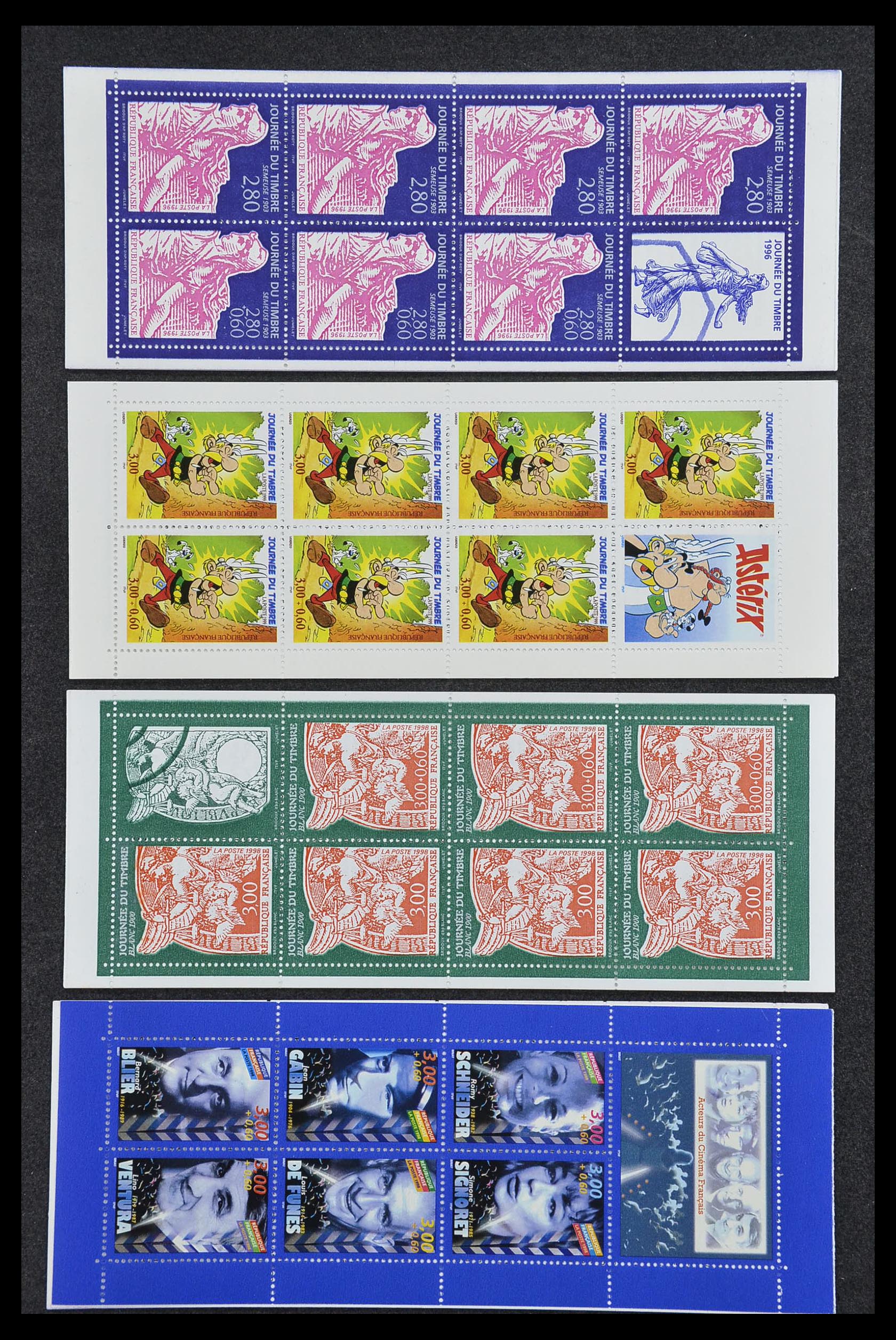 34666 003 - Postzegelverzameling 34666 Frankrijk Rode Kruis postzegelboekjes 1953