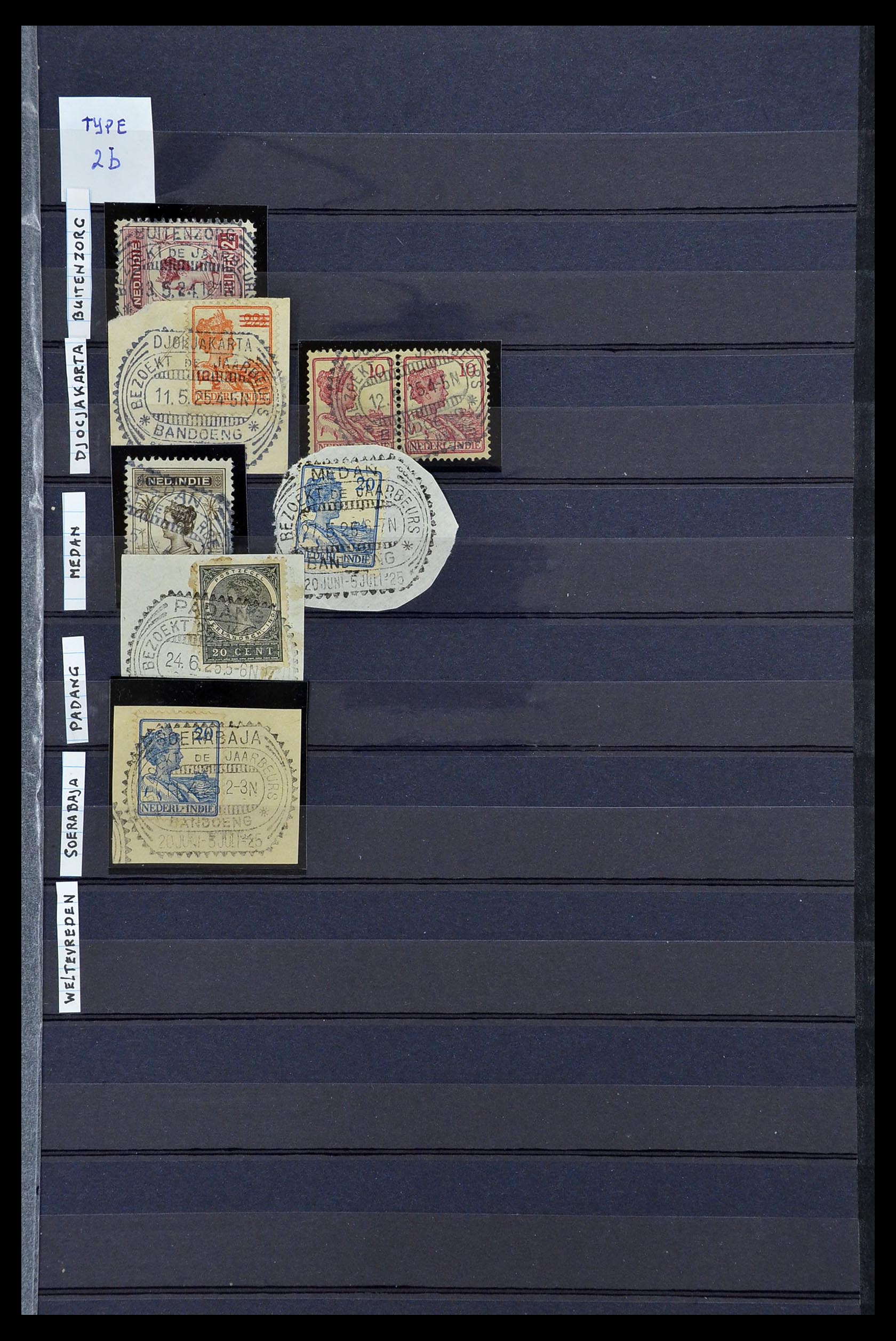 34690 010 - Postzegelverzameling 34690 Nederlands Indië stempels.