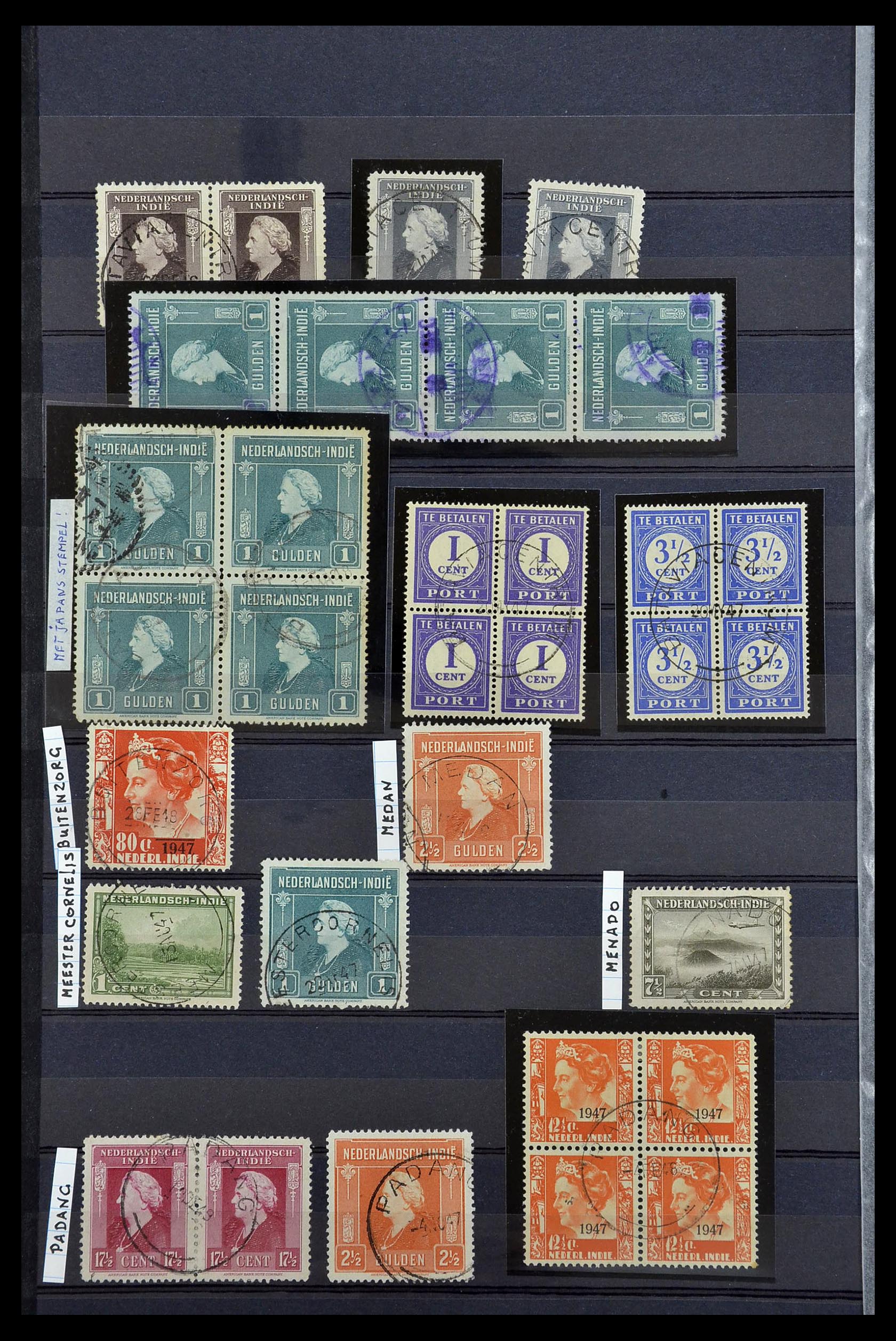 34690 028 - Postzegelverzameling 34690 Nederlands Indië stempels.