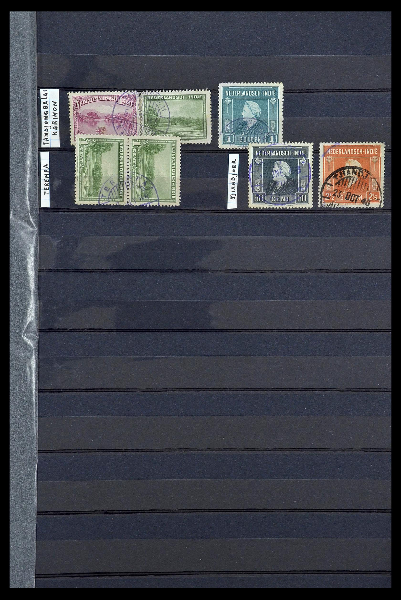 34690 035 - Postzegelverzameling 34690 Nederlands Indië stempels.