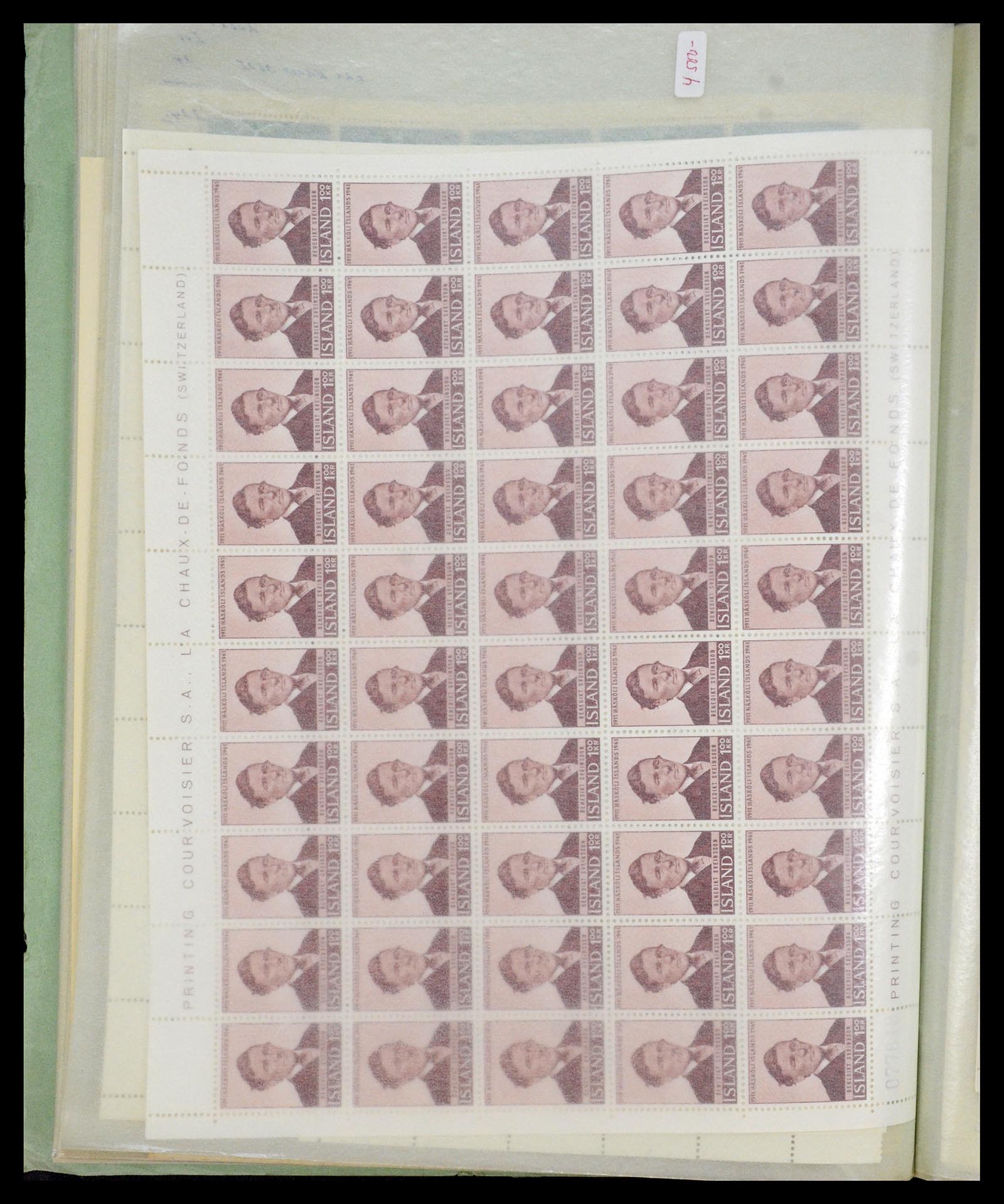 34722 022 - Postzegelverzameling 34722 IJsland 1944-1986.
