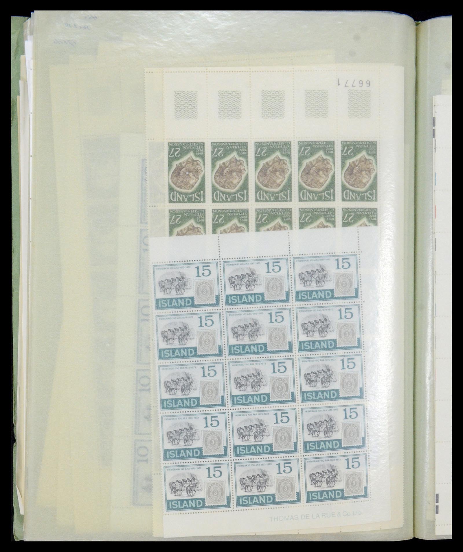 34722 062 - Stamp Collection 34722 Iceland 1944-1986.