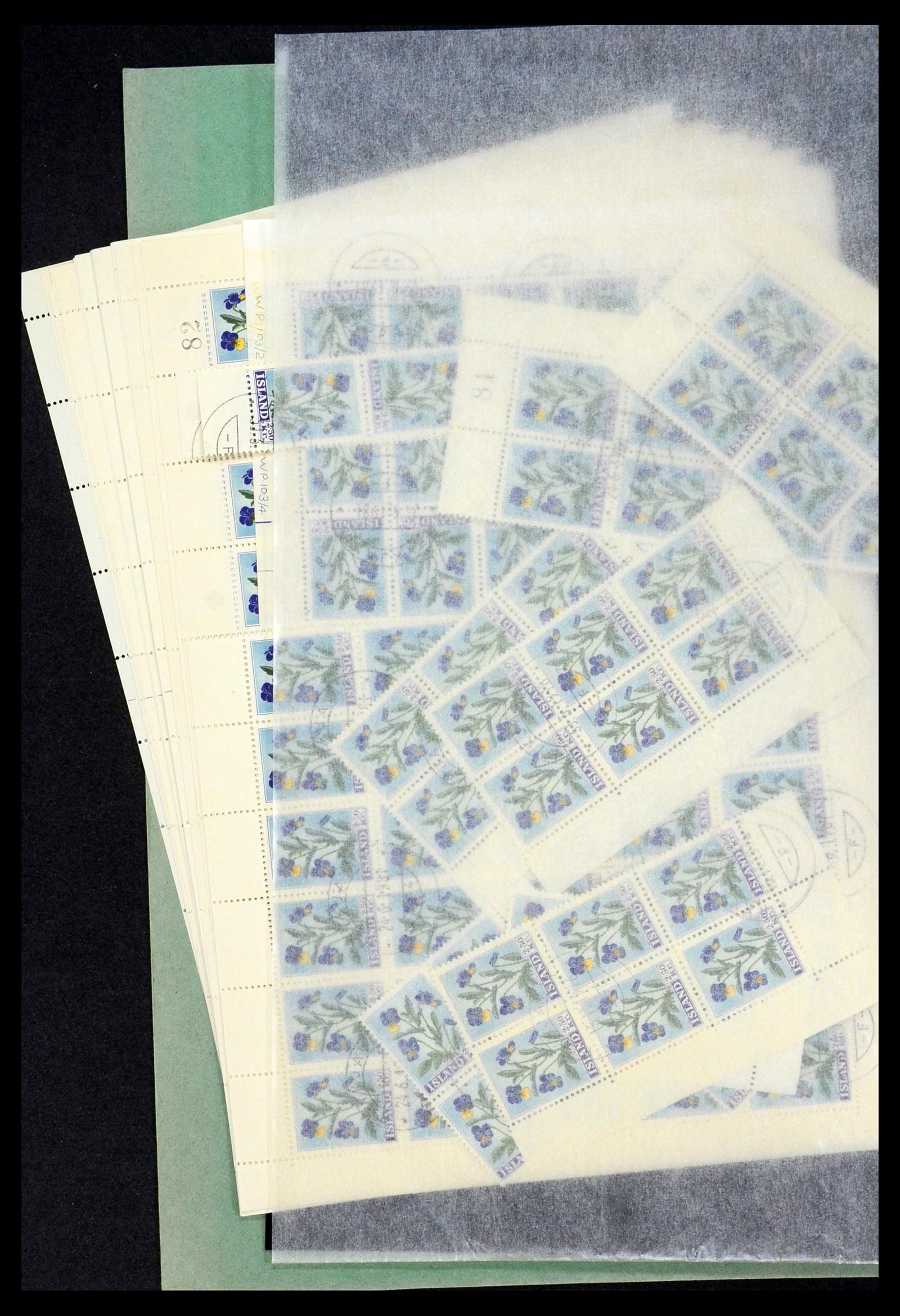 34722 088 - Postzegelverzameling 34722 IJsland 1944-1986.