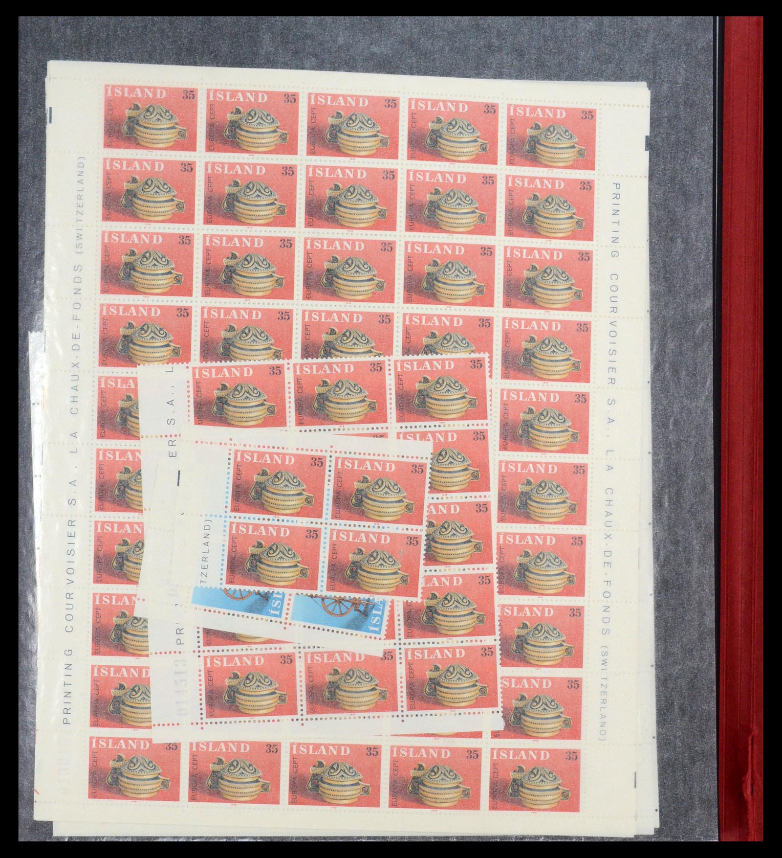 34722 208 - Postzegelverzameling 34722 IJsland 1944-1986.