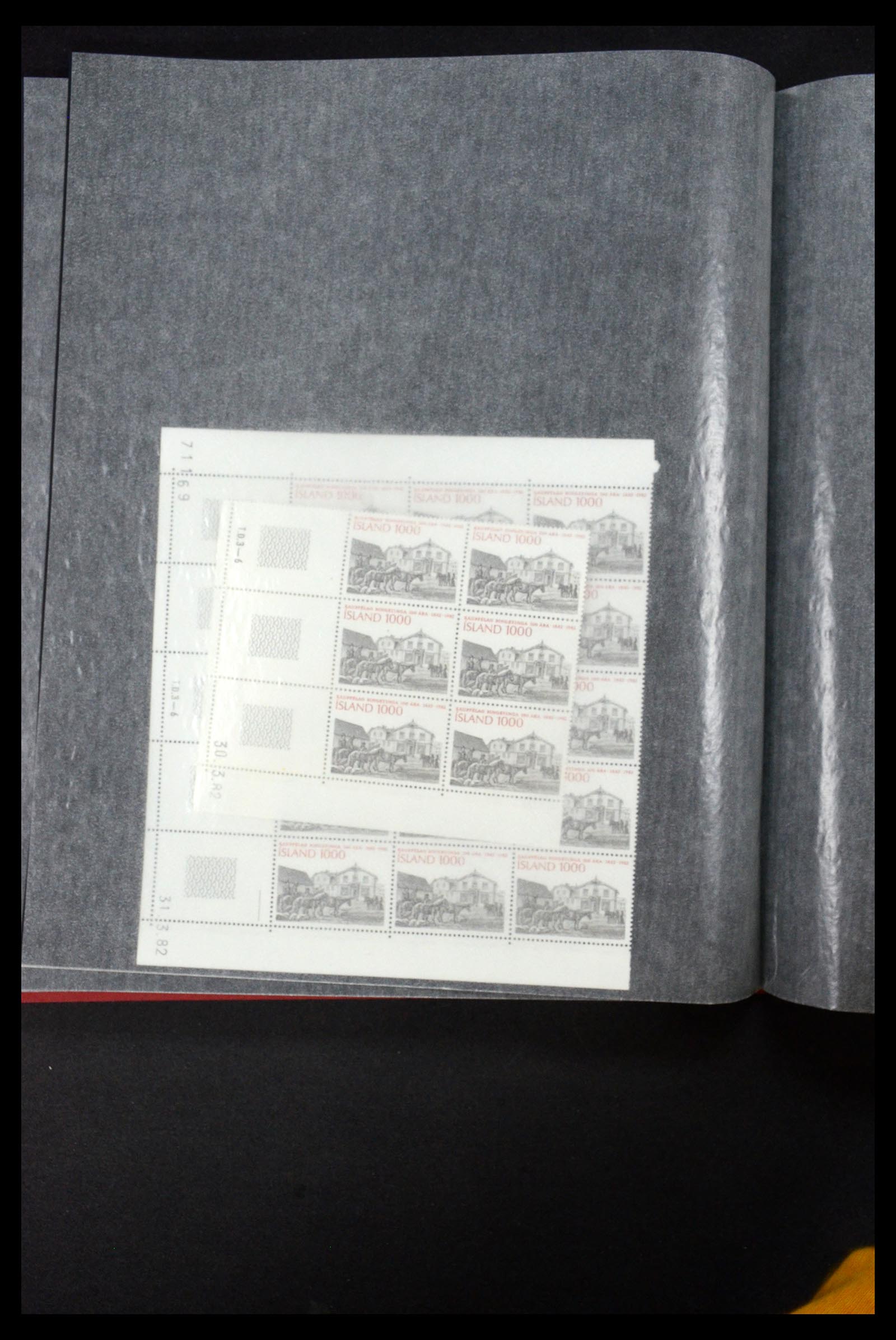 34722 242 - Postzegelverzameling 34722 IJsland 1944-1986.