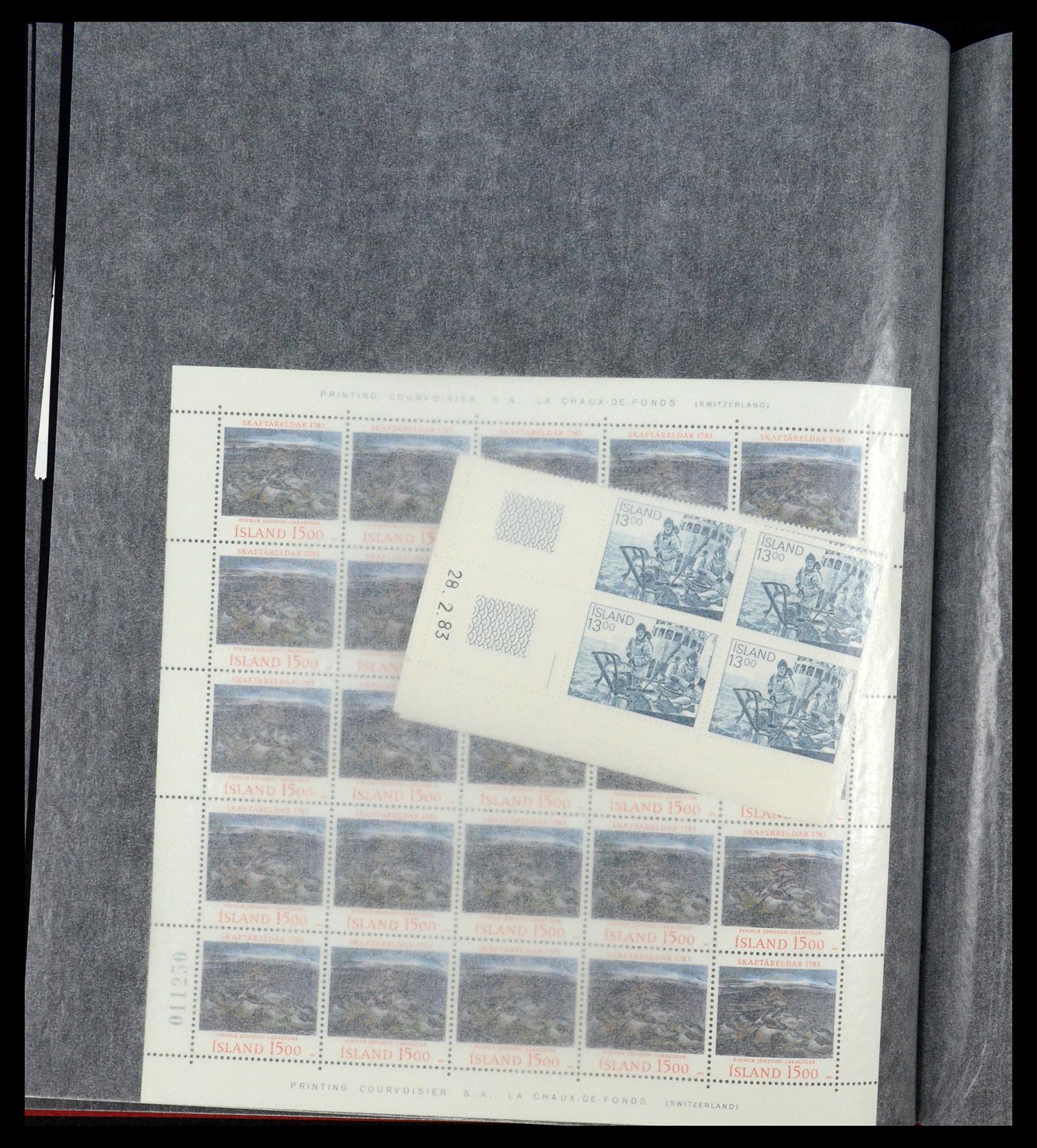 34722 247 - Postzegelverzameling 34722 IJsland 1944-1986.