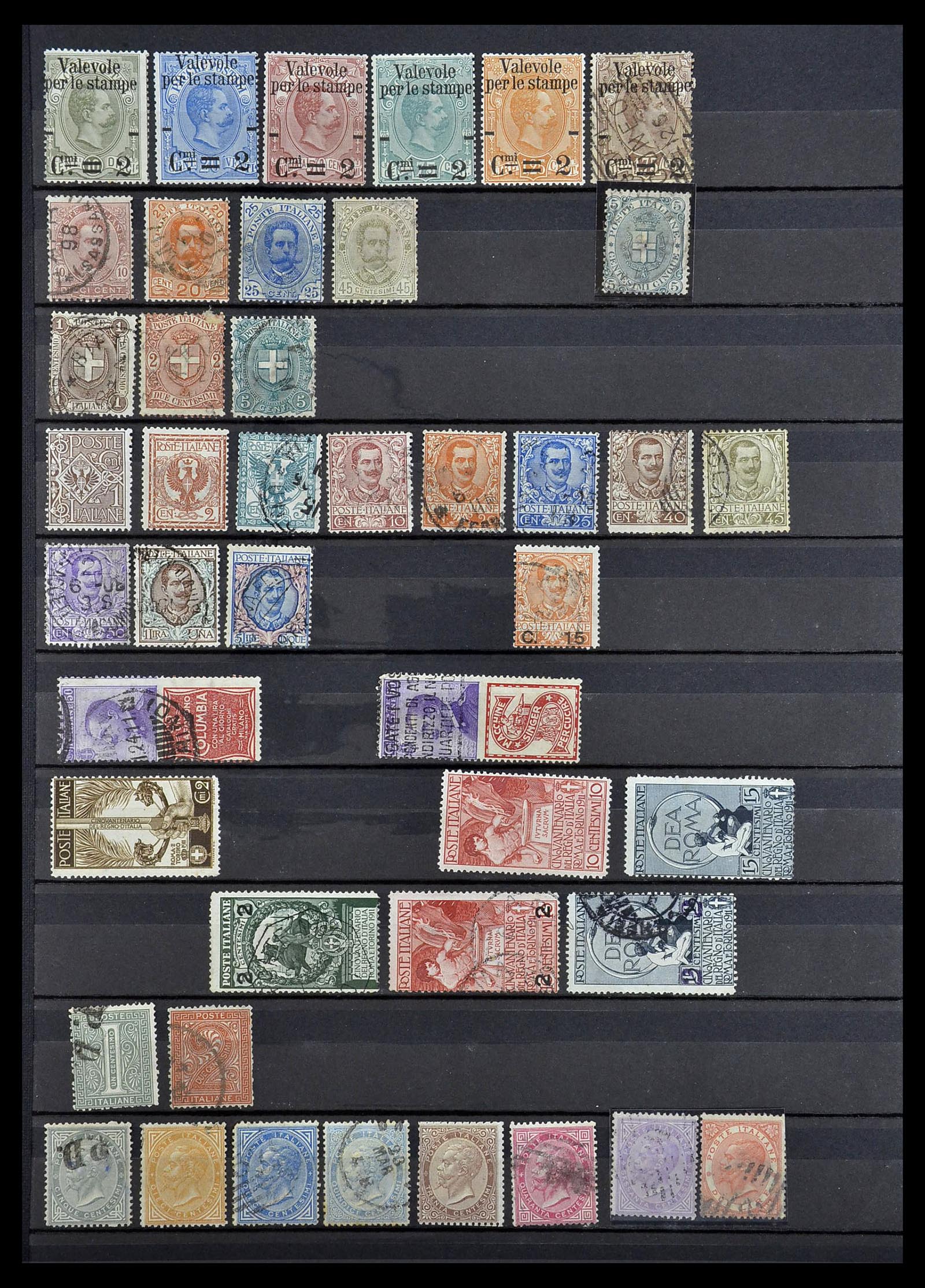 34762 002 - Postzegelverzameling 34762 Italië en gebieden 1850-1955.